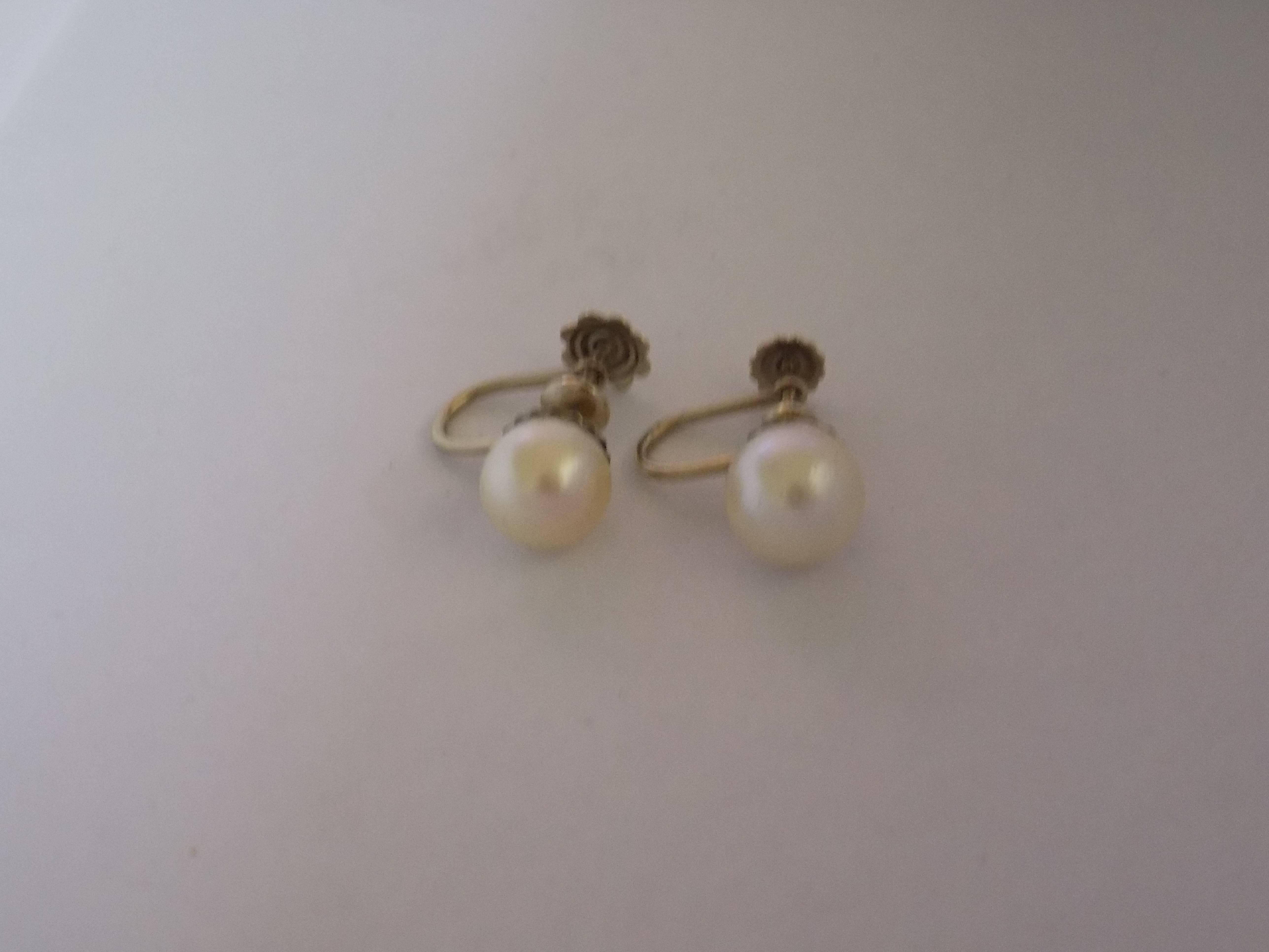 18kt Gold Pearl Earrings In Excellent Condition For Sale In Capri, IT