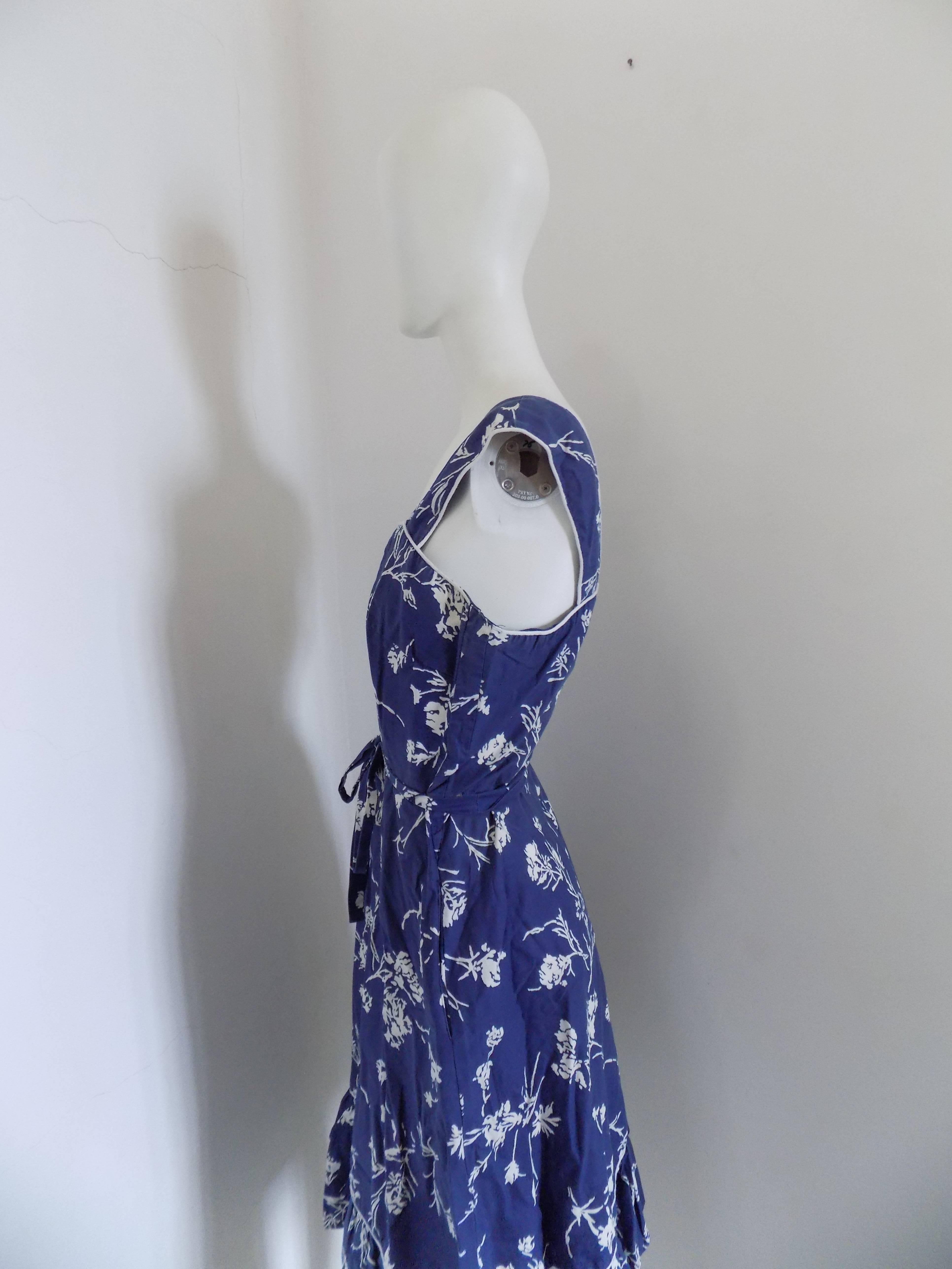1980s Blu White Flower Dress In Excellent Condition For Sale In Capri, IT