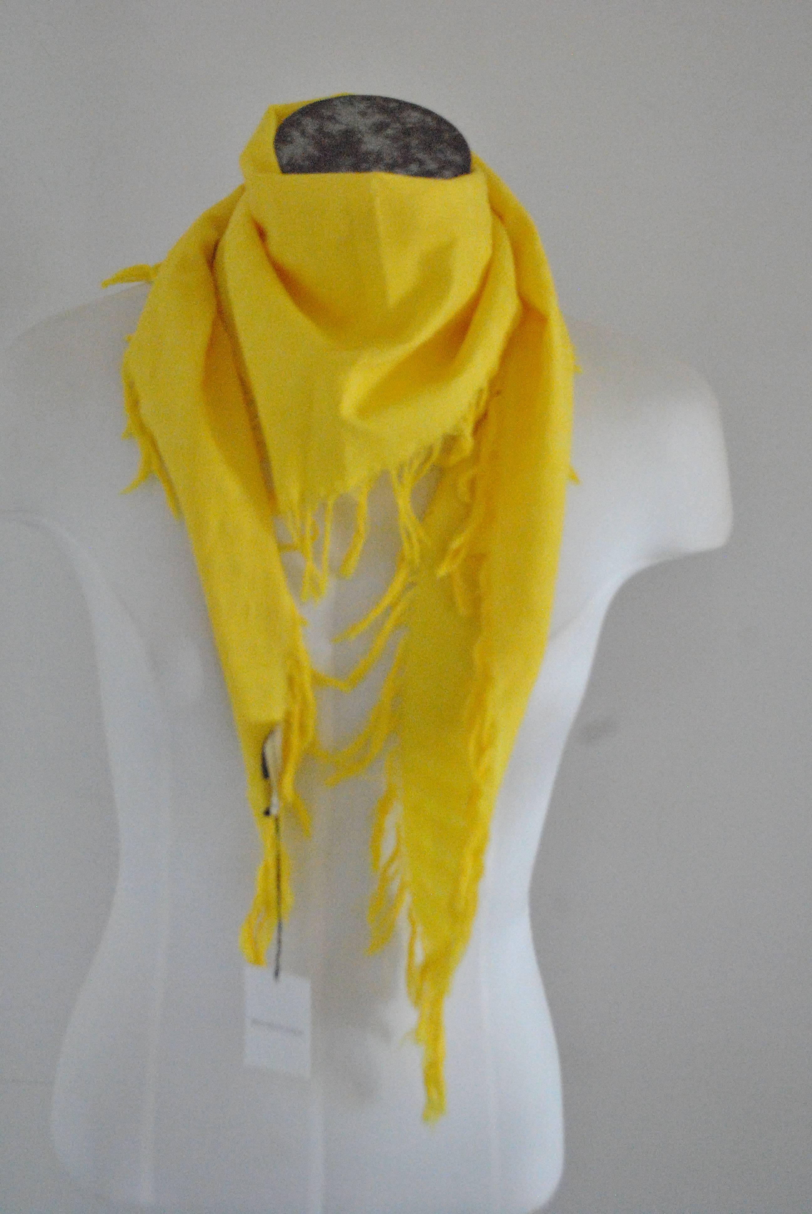 Balenciaga Yellow Scarf NWOT In New Condition In Capri, IT