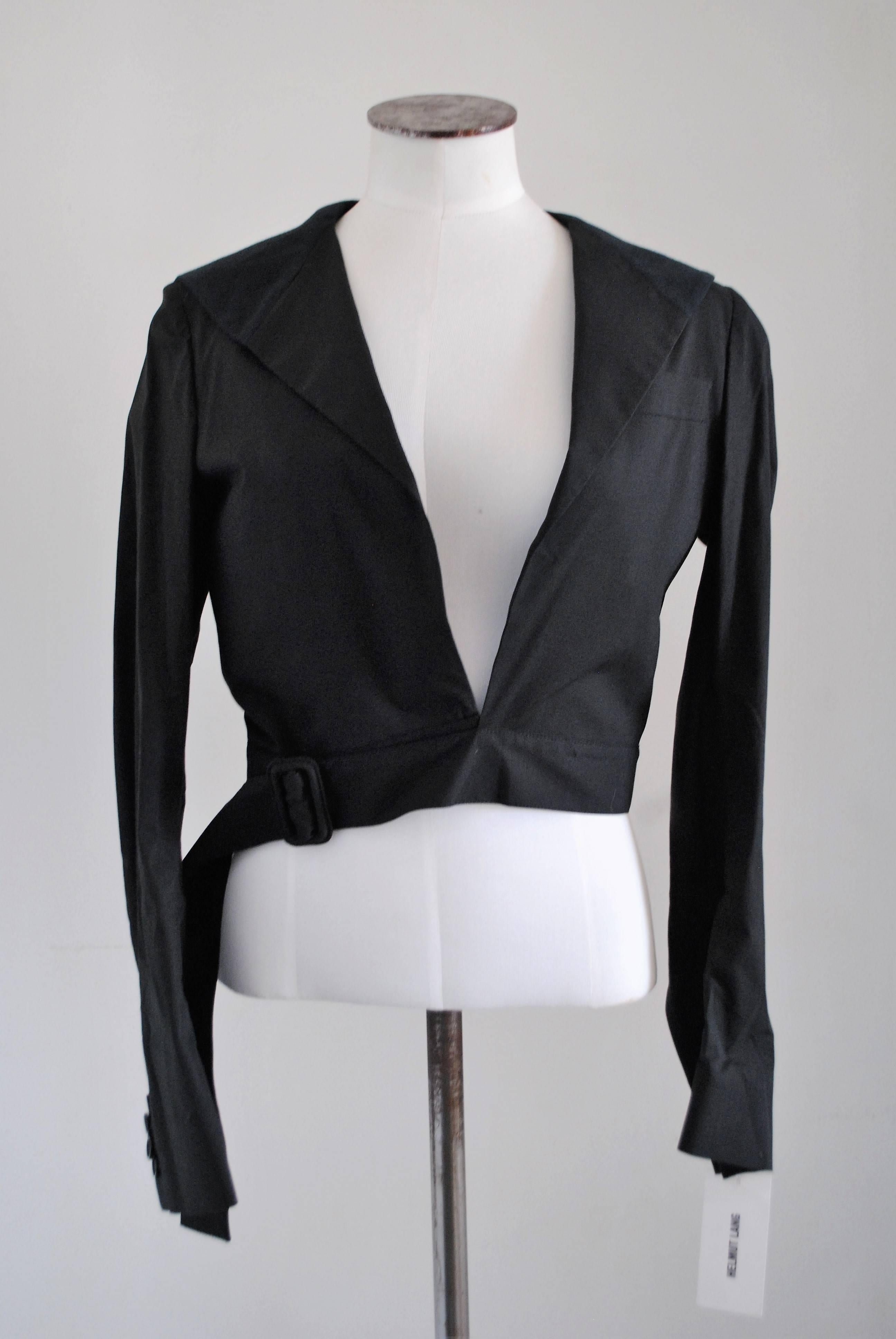 Helmut Lang Black jacket
Totally madce in italy in italian size range 40
Composition: Cotton