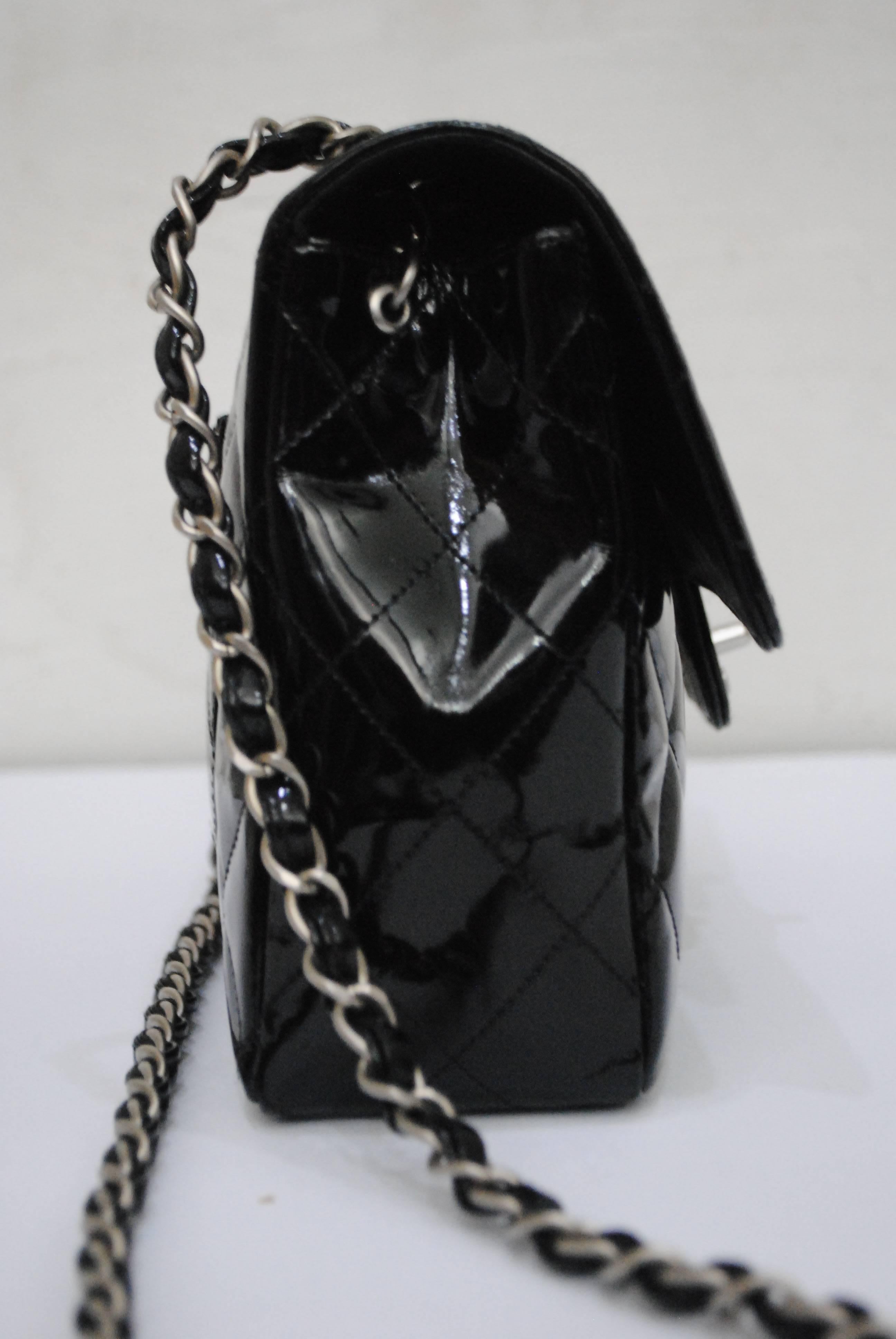 Chanel 2.55 Black Vernis Leather  3