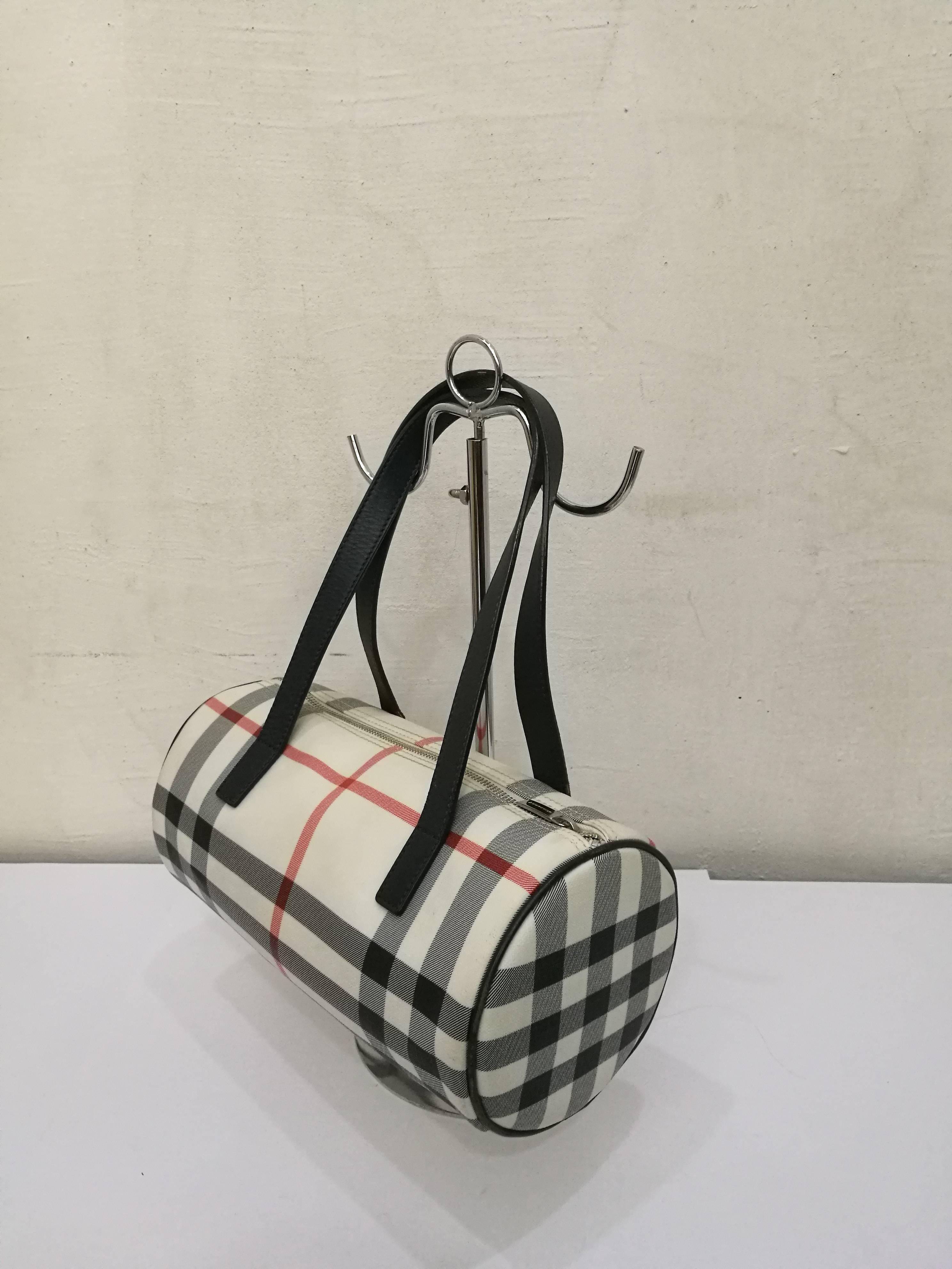 papillon burberry