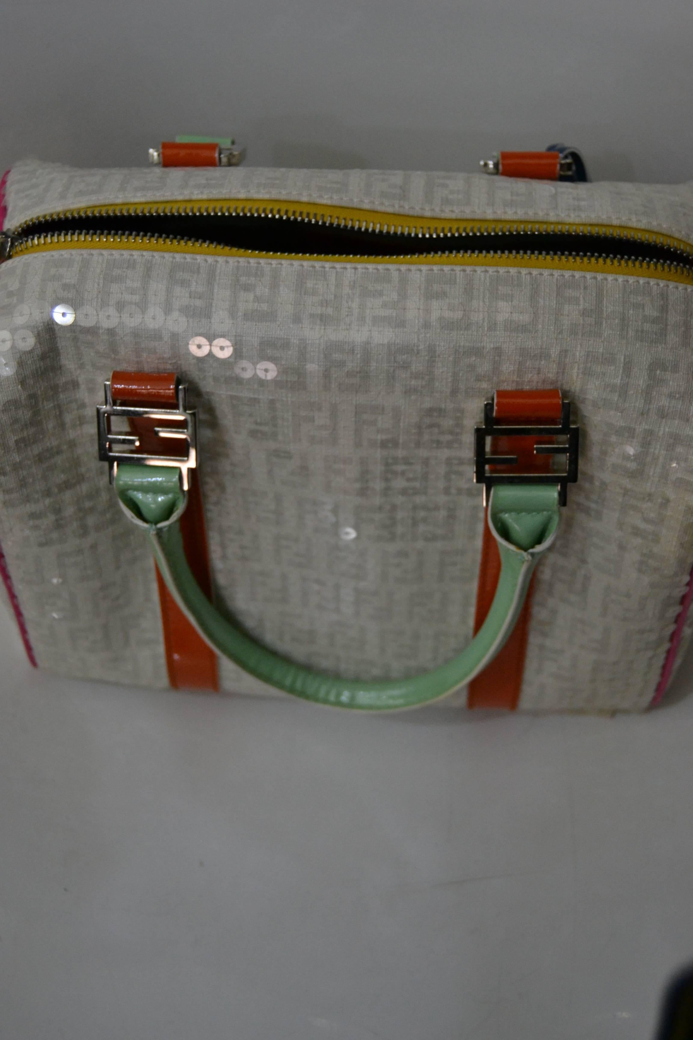 Fendi Forever Multitone Sequins boston Bag In Excellent Condition In Capri, IT