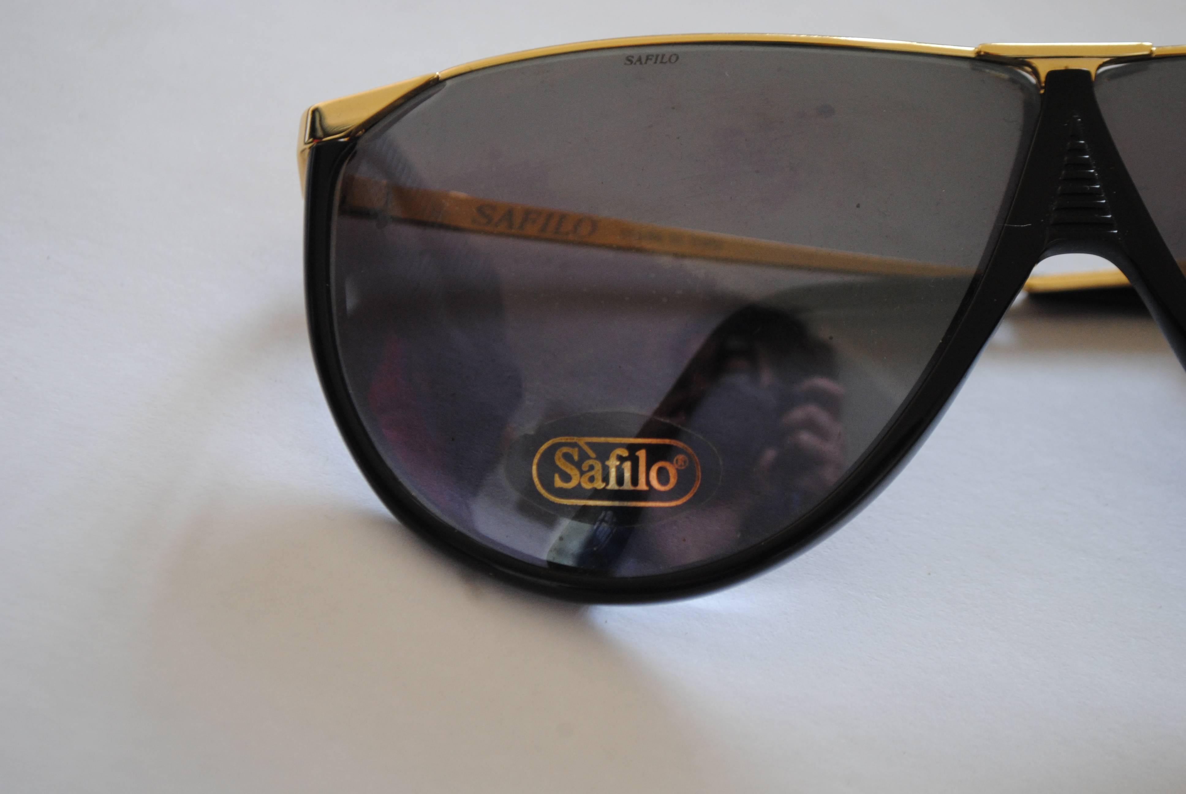 1990s Safilo Black & Gold Sunglasses
Totally made in italy
Unworn