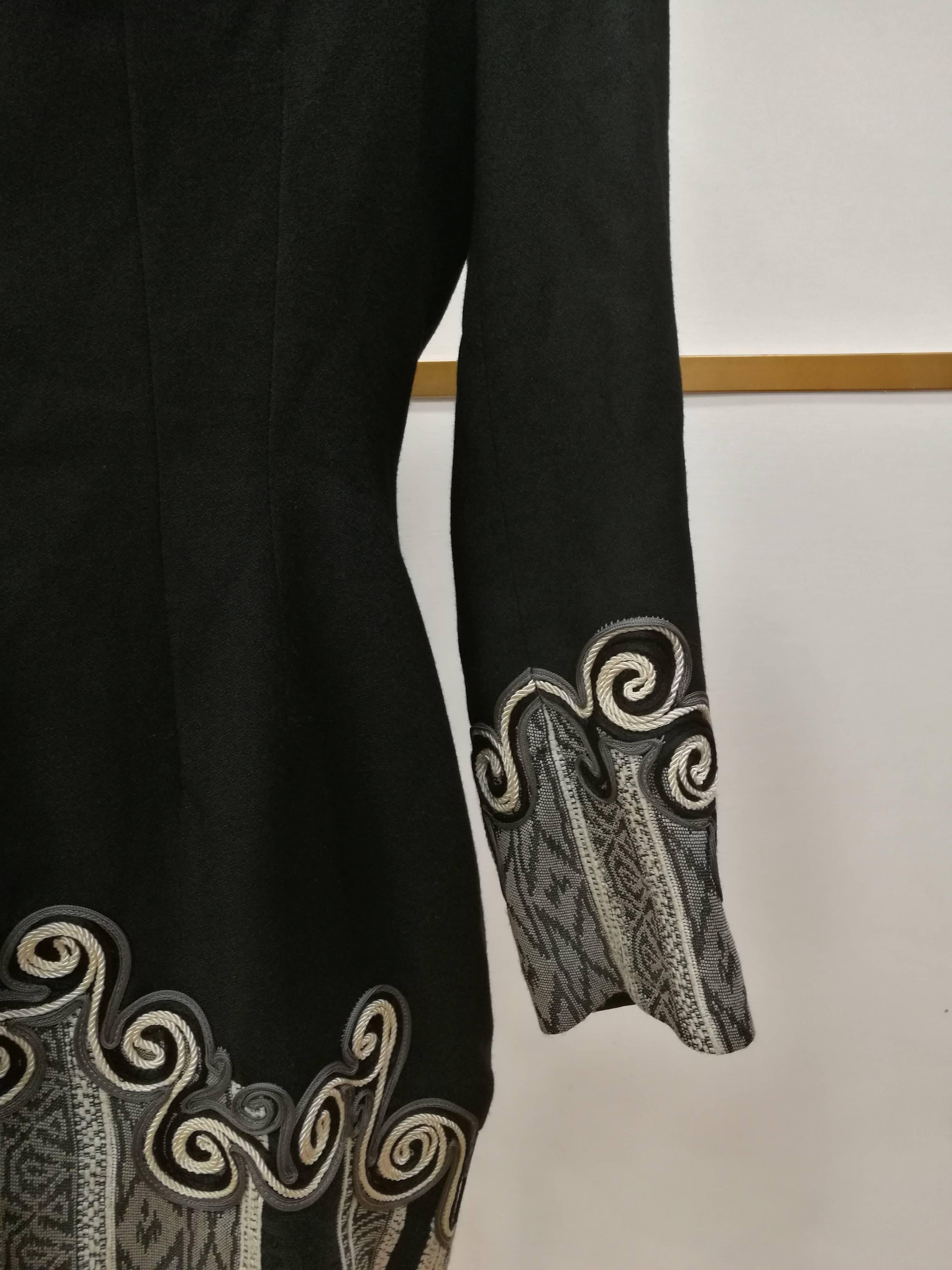 Noir Lattura - Manteau noir vintage des années 1990 en vente