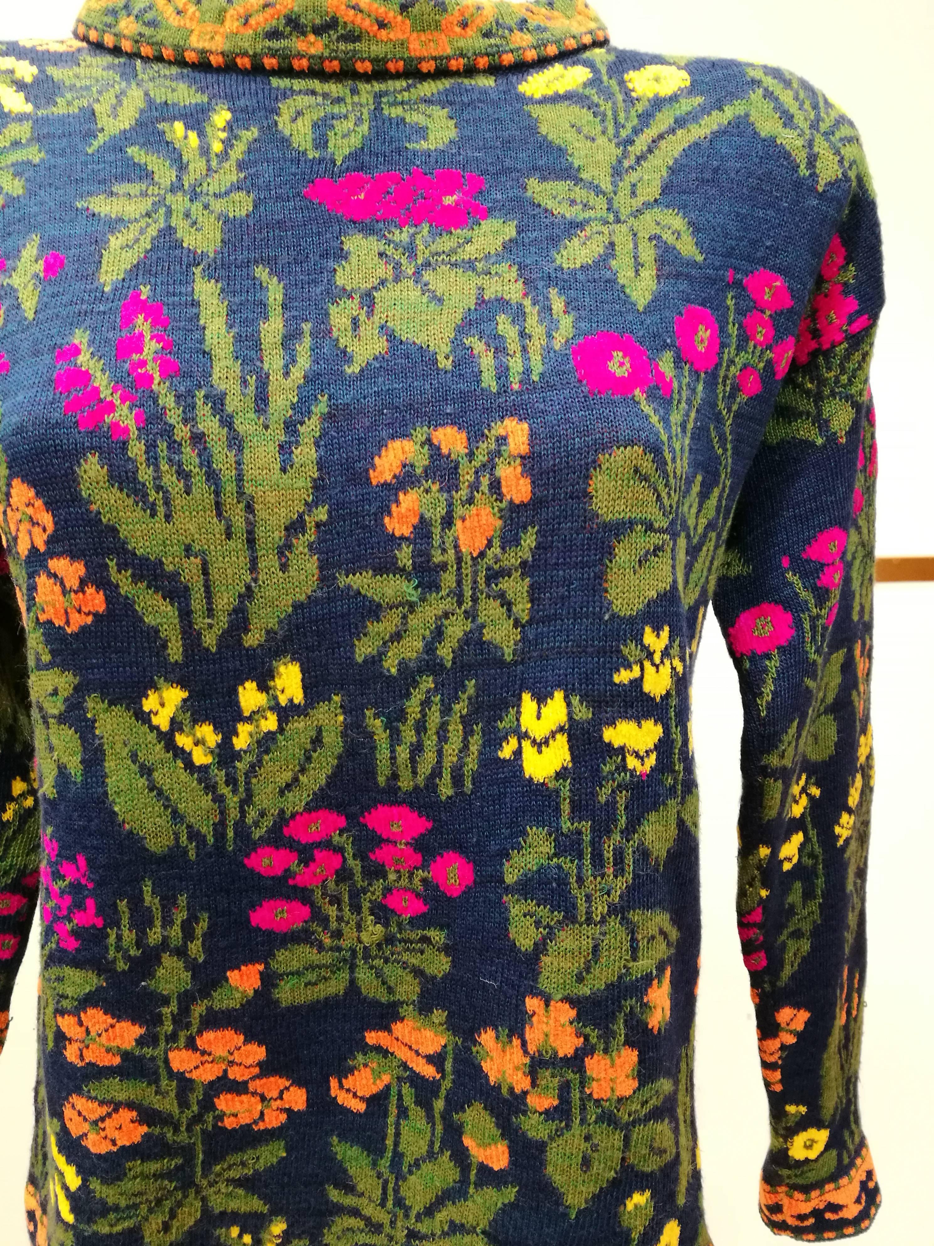 Kenzo Jungle multicolour Flower Sweater

Size L 

