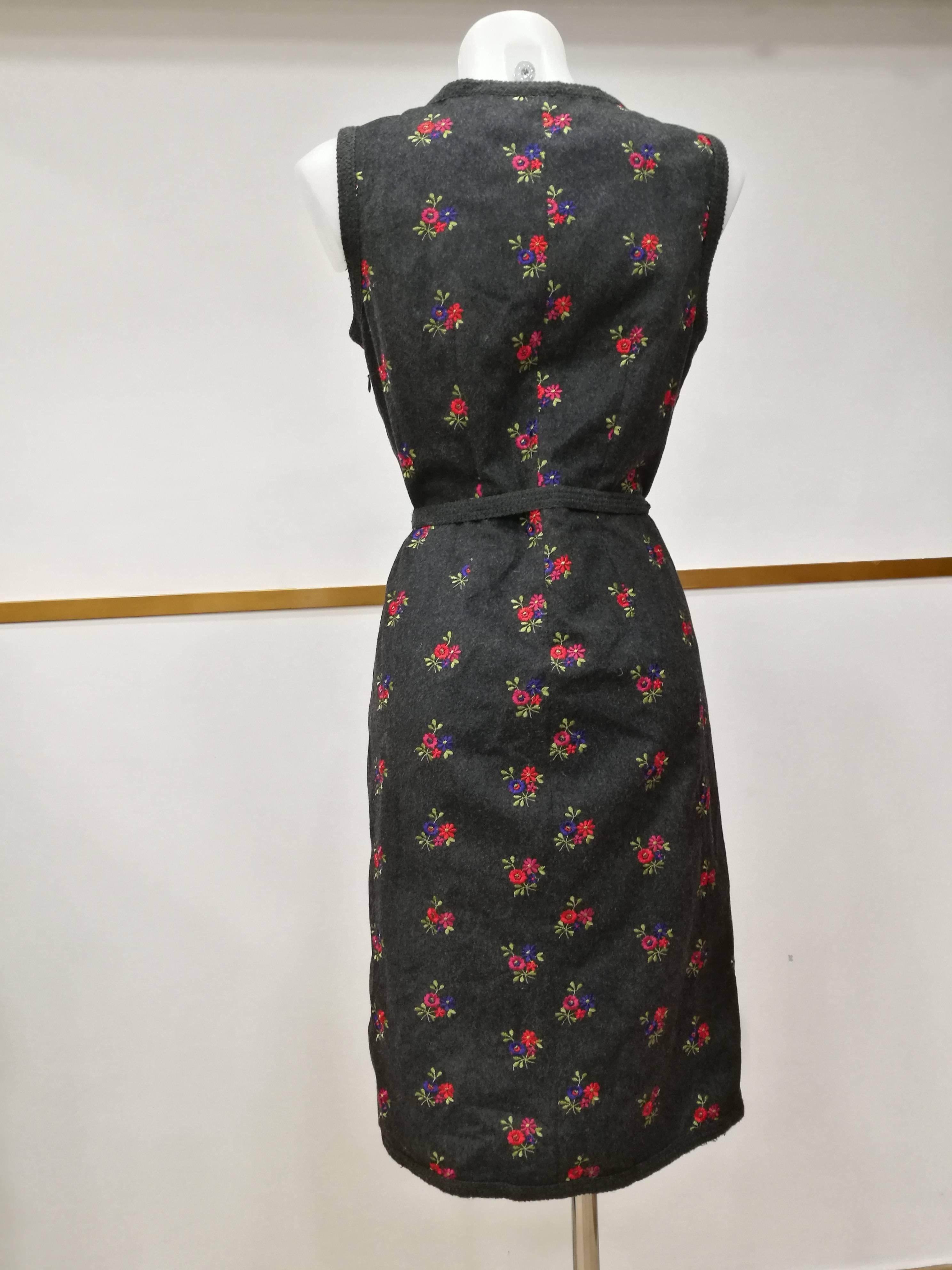 1990s Moschino Grey Embellished Flowers Wool Dress For Sale 2