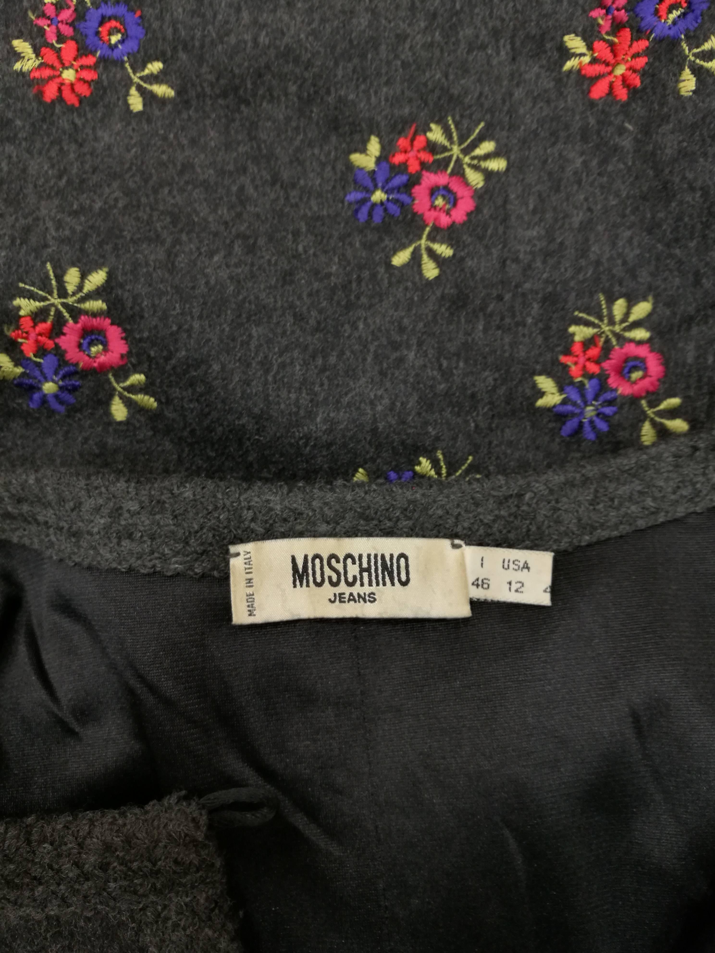 1990s Moschino Grey Embellished Flowers Wool Dress For Sale 4