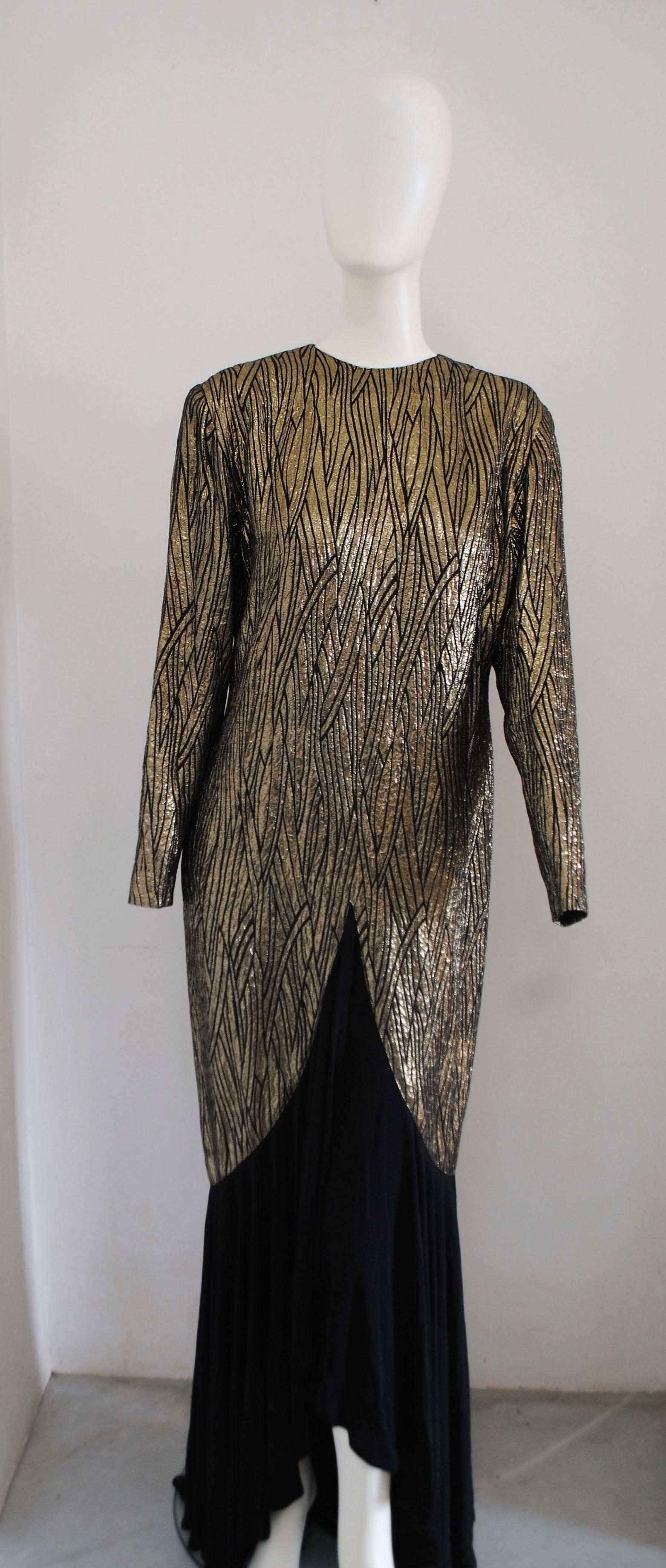 1990s Annalisa Ferro Gold Black Long Dress

Gold and black long dress totally made in italy in italian size range 42

Composition: Acrylic / Viscose