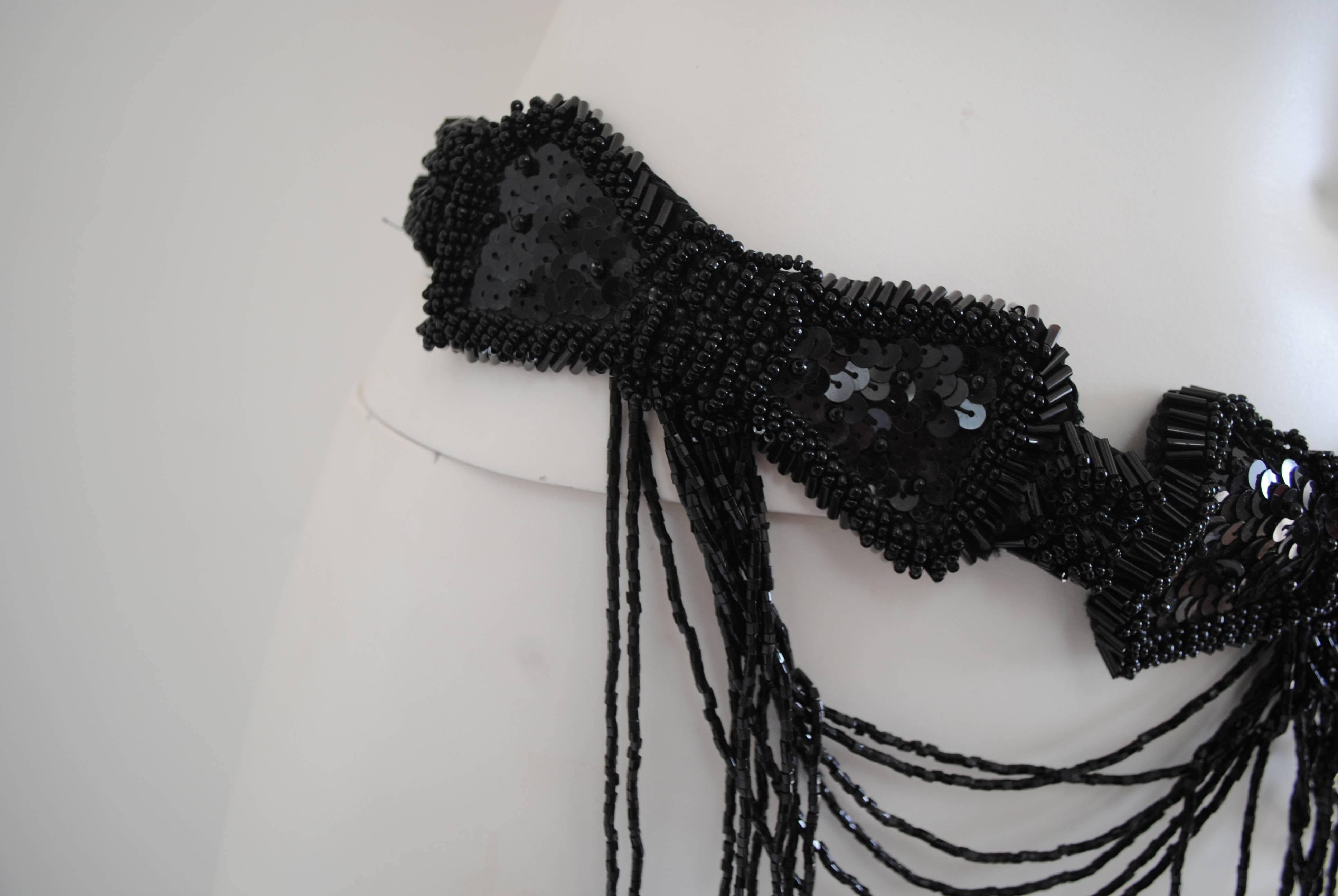 1980s Unknown Black Beads and Sequins Belt Bows In Excellent Condition In Capri, IT