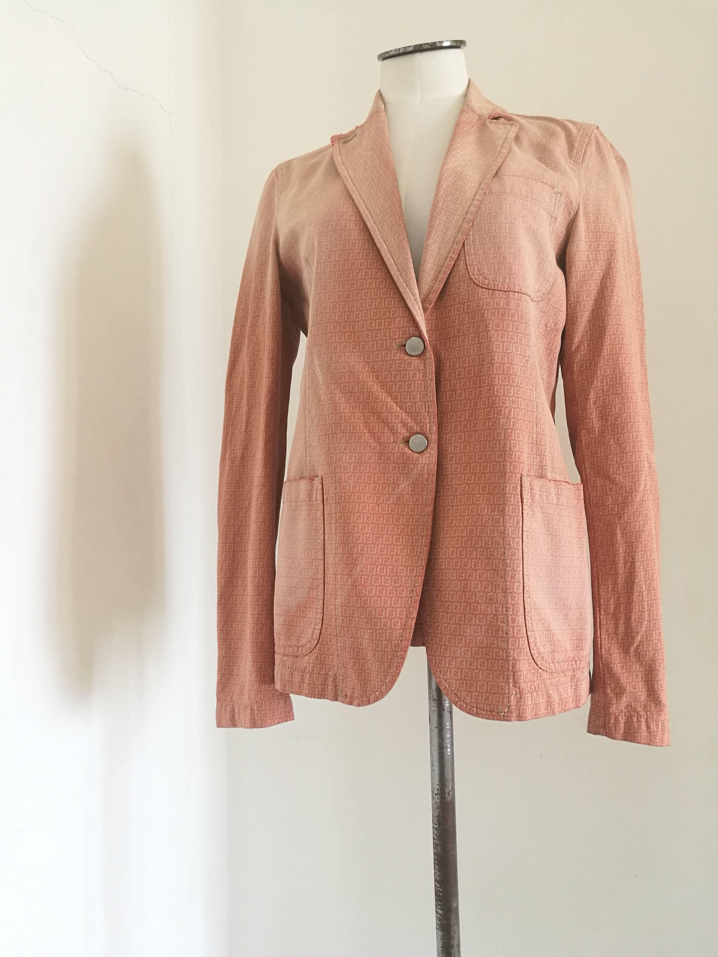 Fendi FF Logo Pink Cotton Jacket

Totally made in italy in Size Standard M 