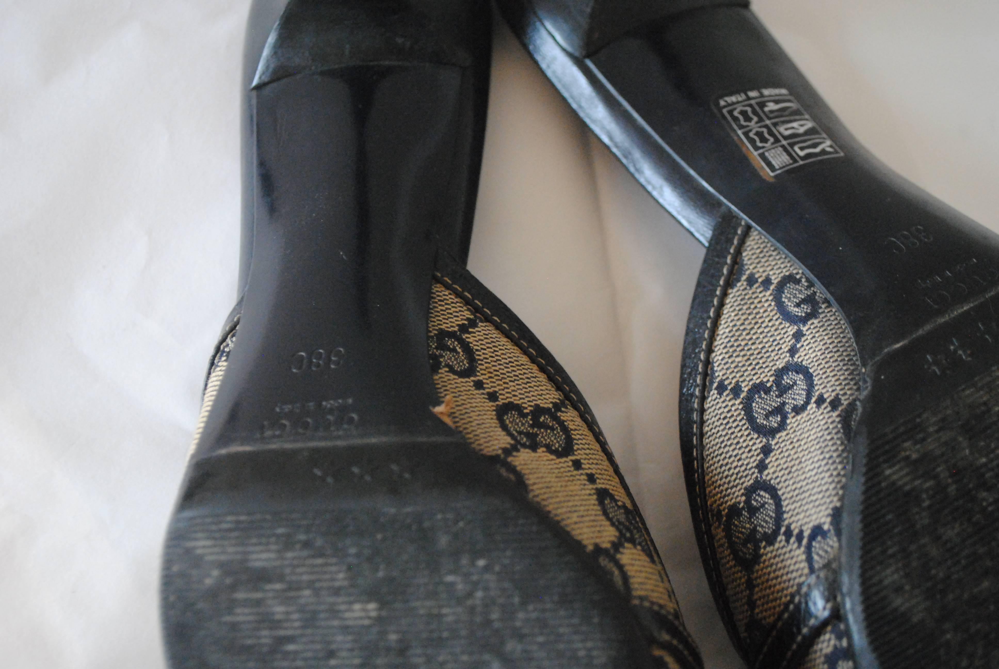 Gucci Monogram GG Sandals In Excellent Condition In Capri, IT