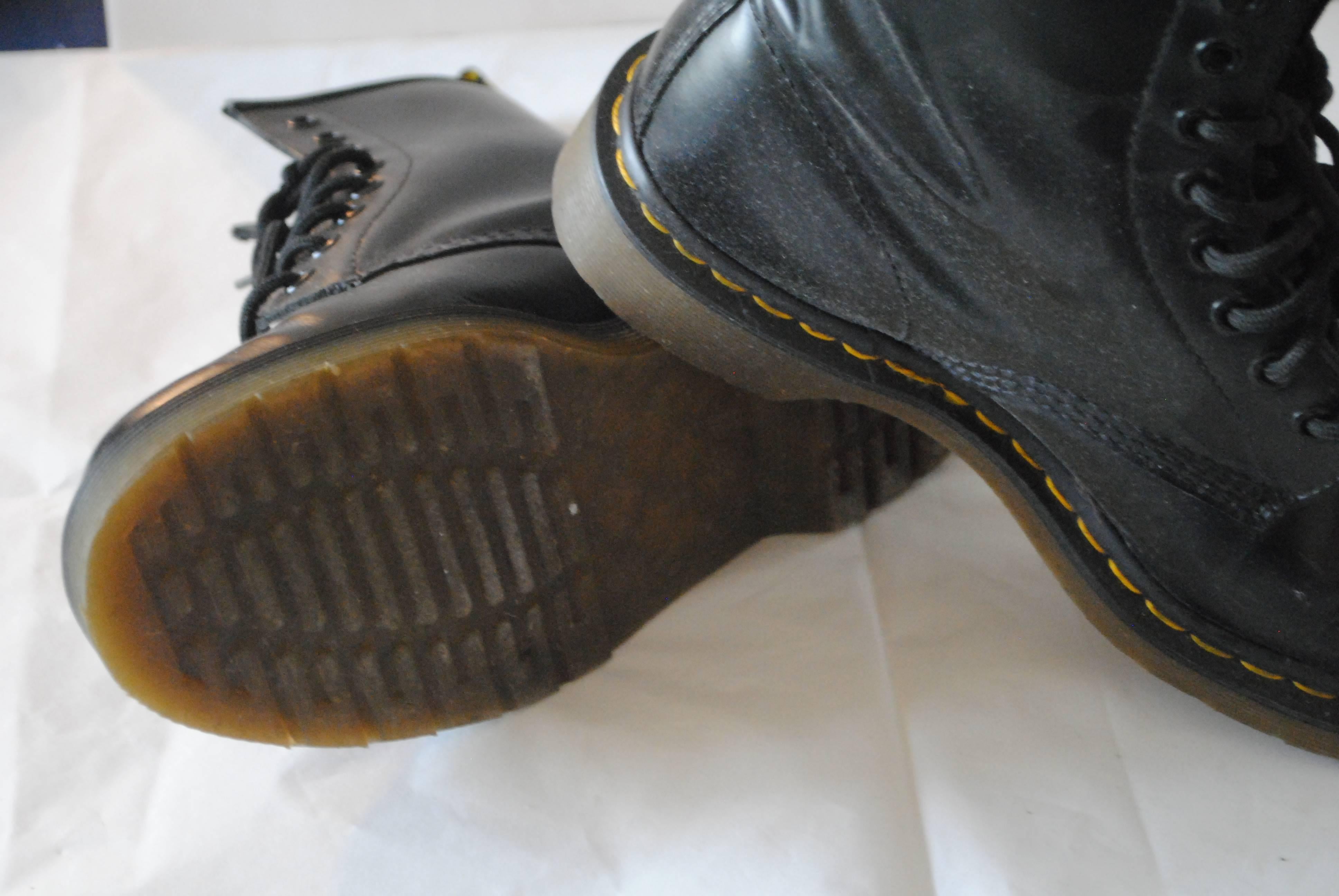 Dr Martens Women Black Boots In Excellent Condition In Capri, IT