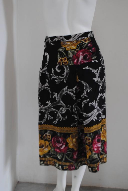 1980s Vintage Wool Flower Skirt For Sale at 1stDibs