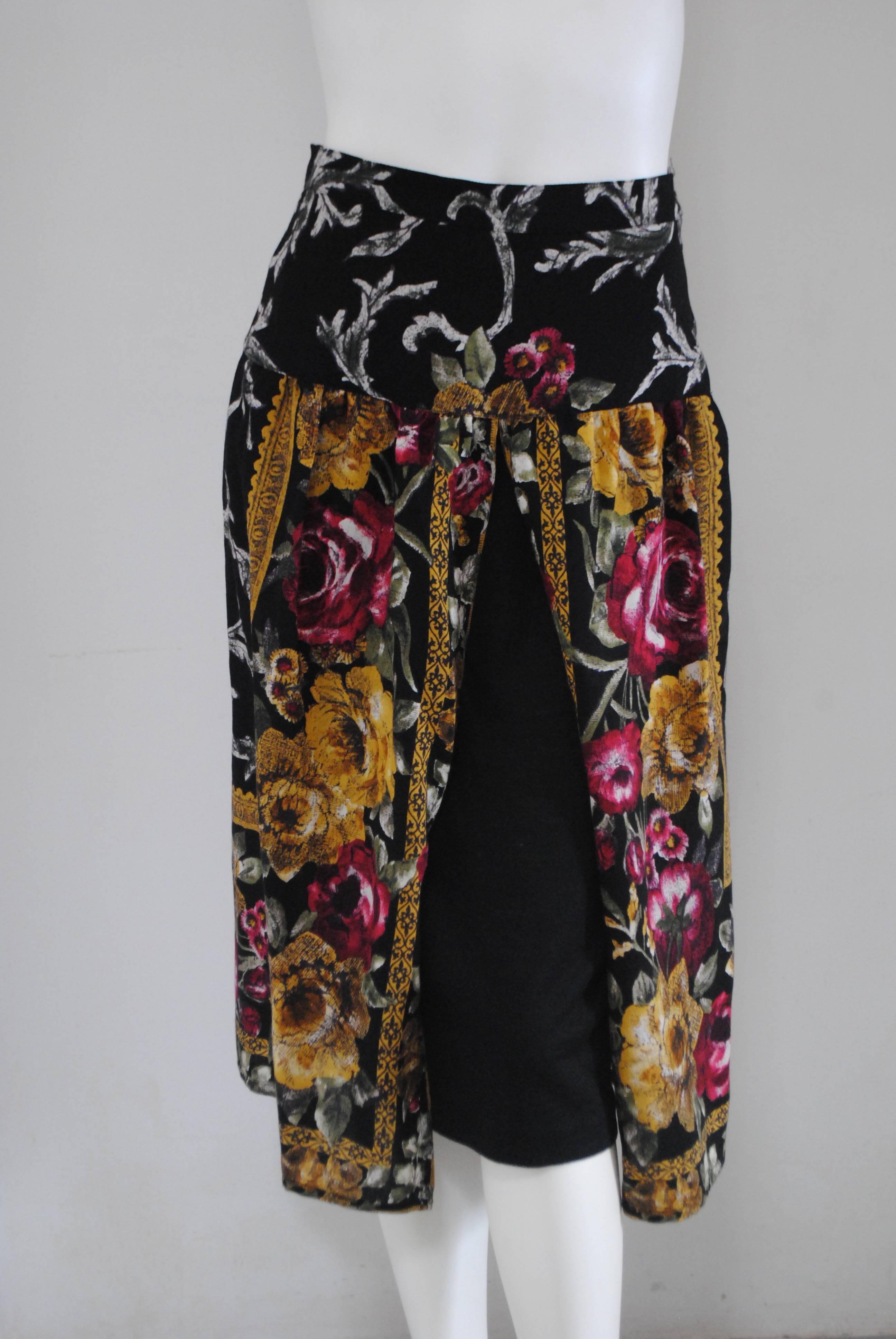 1980s Vintage Wool Flower Skirt For Sale 1