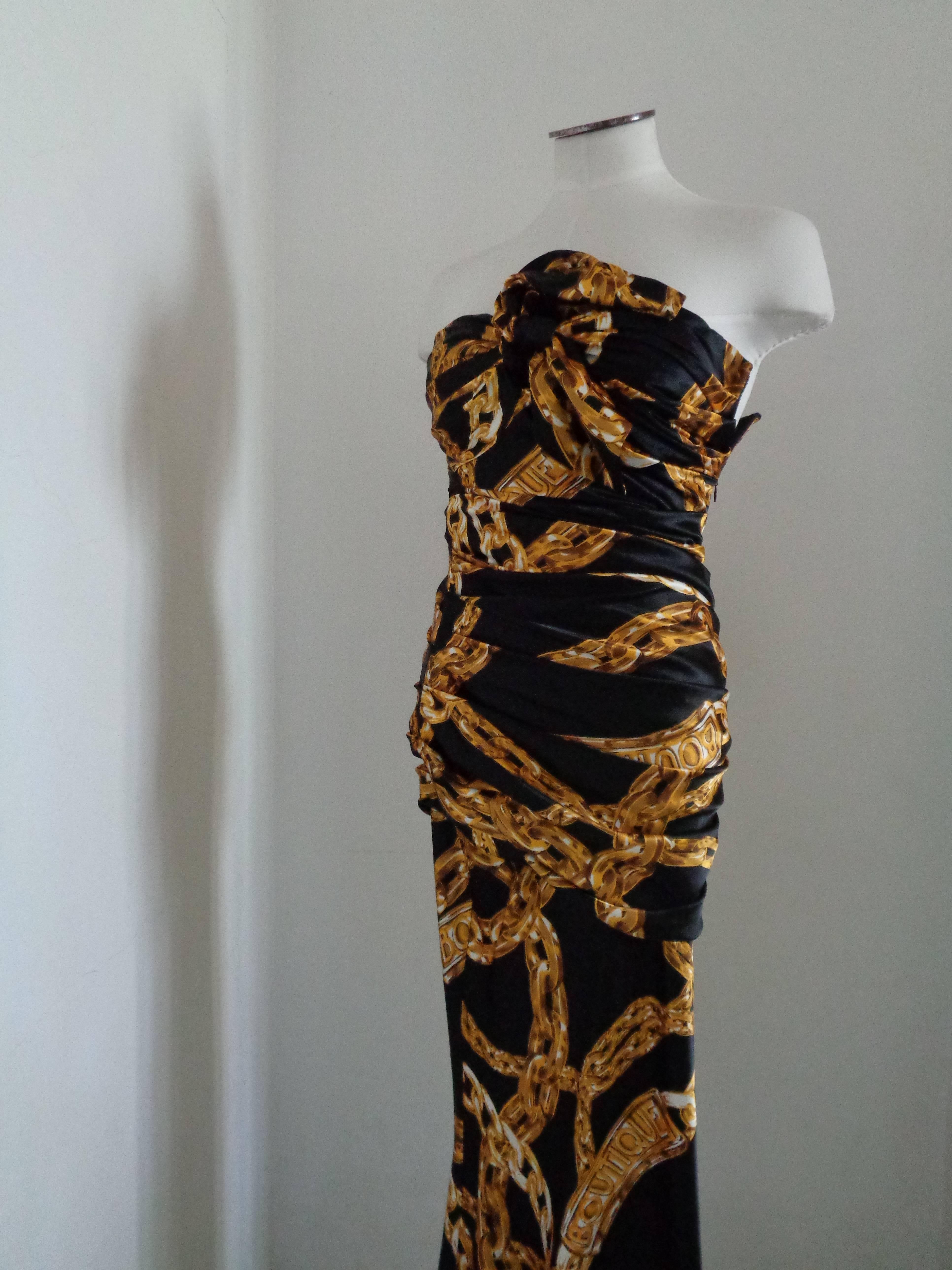 2016s Moschino Boutique sold out Long Dress Gold Chain NWOT In New Condition In Capri, IT