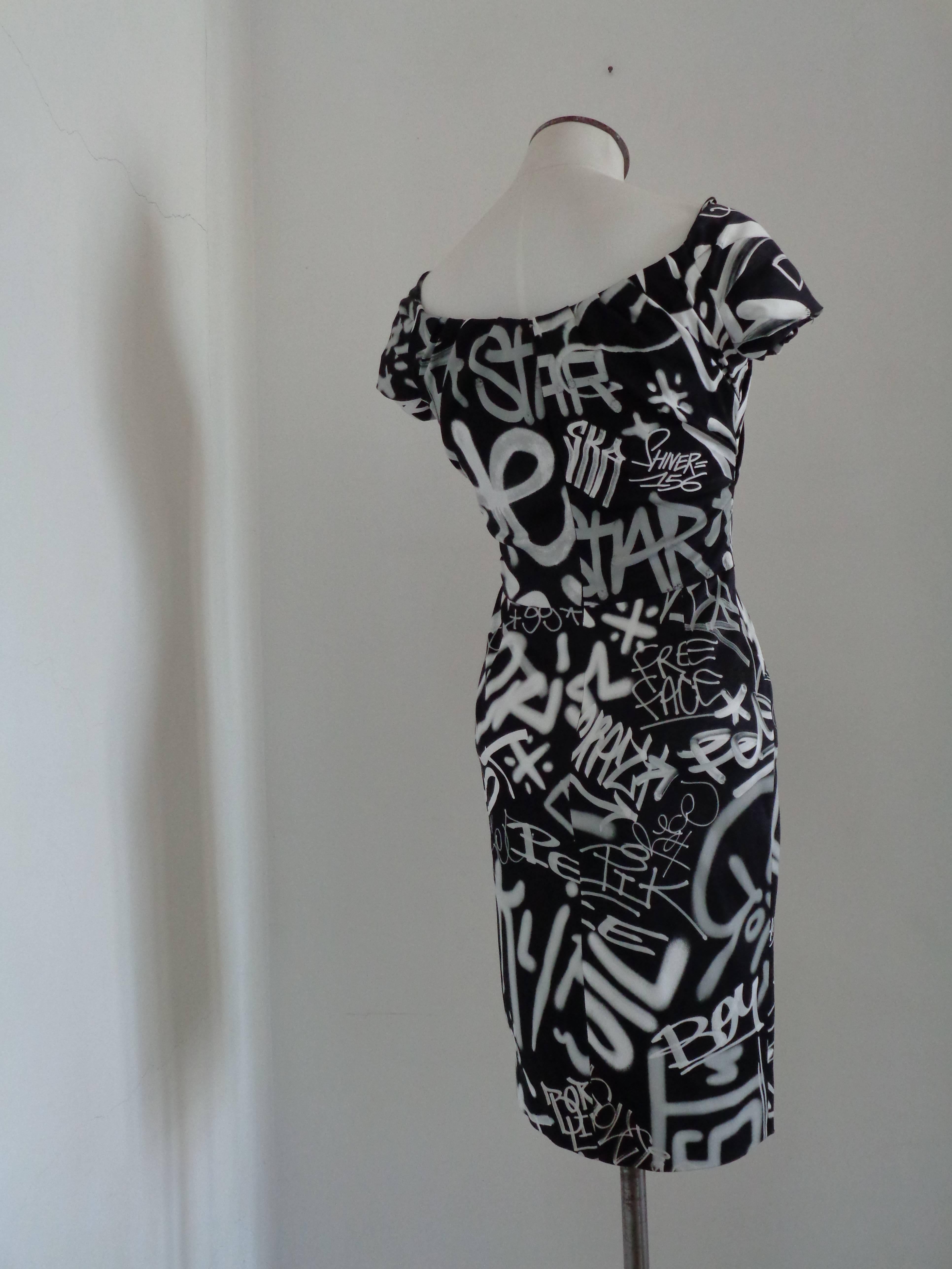 Women's Moschino Couture Black White Graffiti Print Dress NWOT For Sale