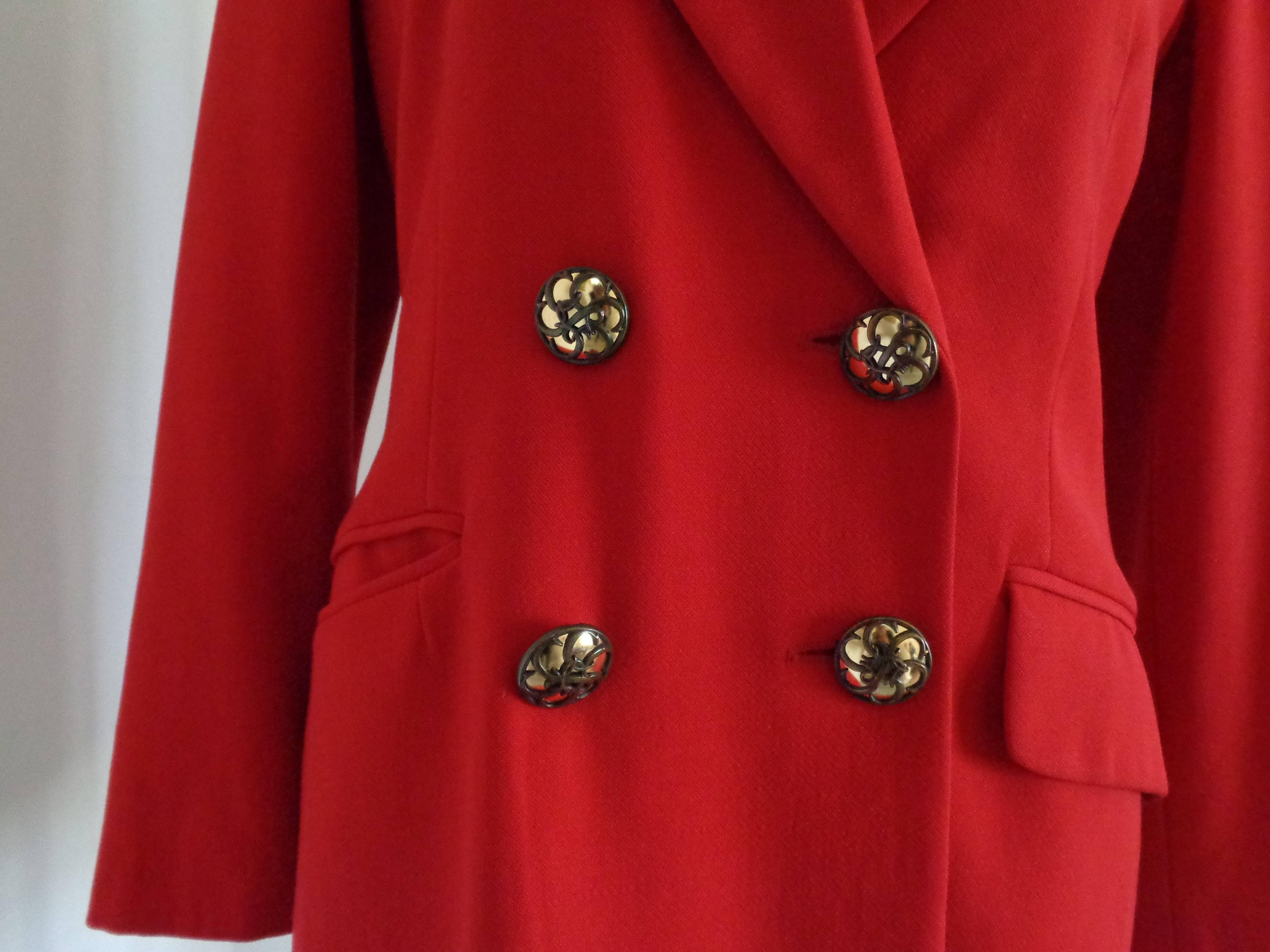 Moschino Cheap & Chic Red Wool Jacket


embellished with gold tone grey double CC Bottons
Totally made in italy in italian size range 44

Composition: Wool 
Lining: Rayon