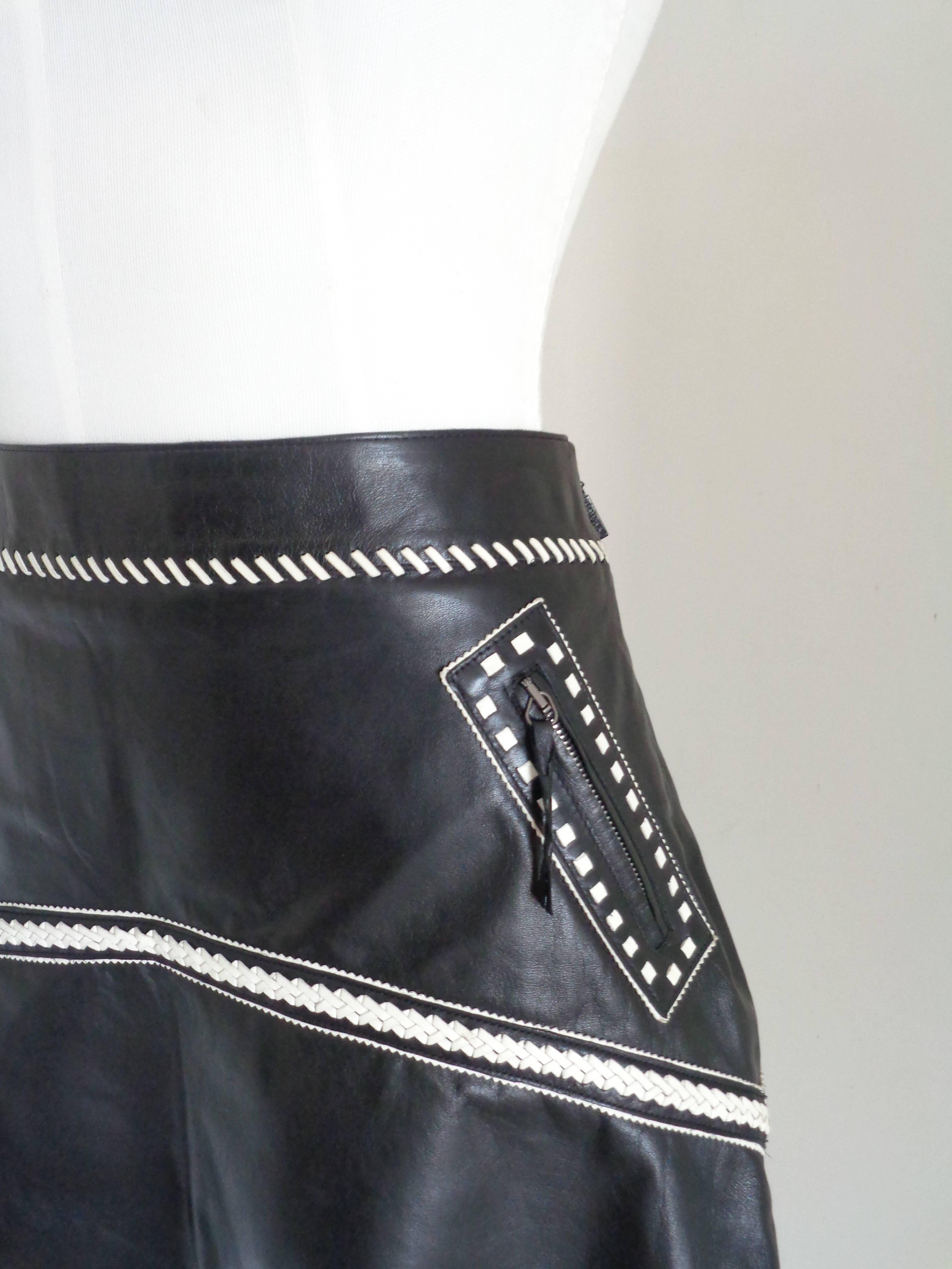 Roberto Cavalli Black Cream Leather Skirt NWOT In New Condition In Capri, IT