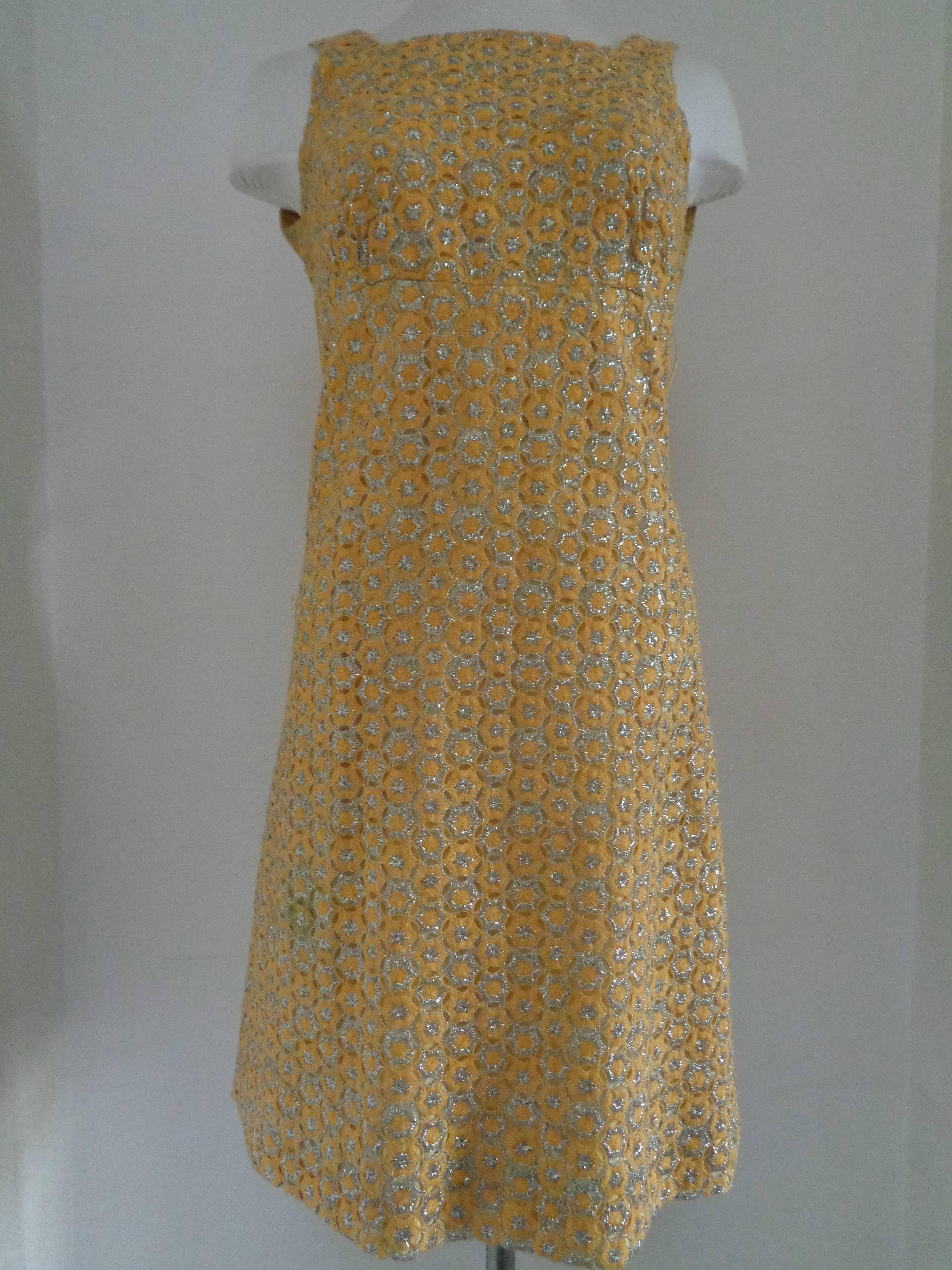 Carlo Caverni Yellow Silver Dress

Totally made in italy in italian size range 44

