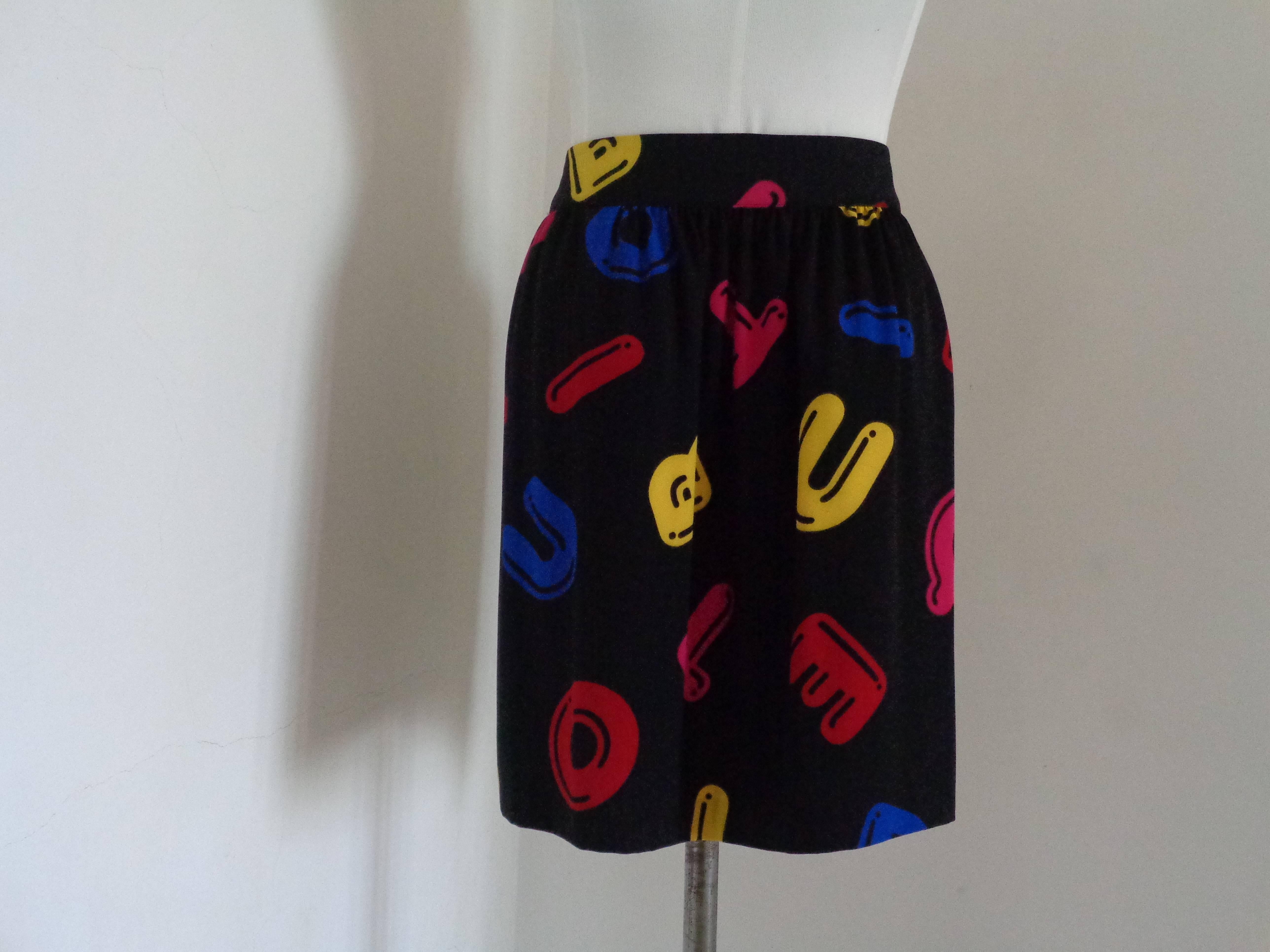 Boutique Moschino Falda NWOT Negro en venta