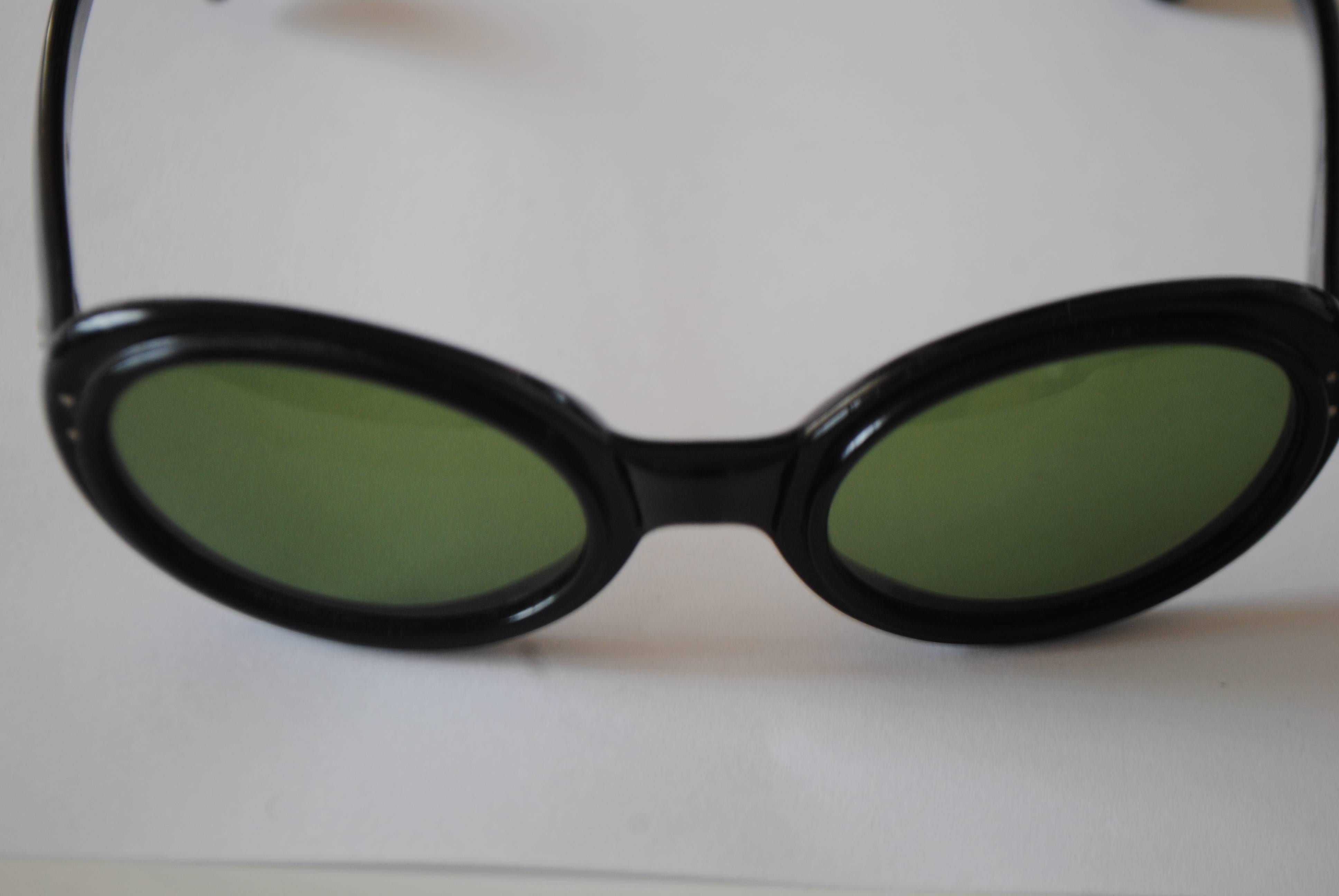 Club Black green sunglasses In Excellent Condition In Capri, IT