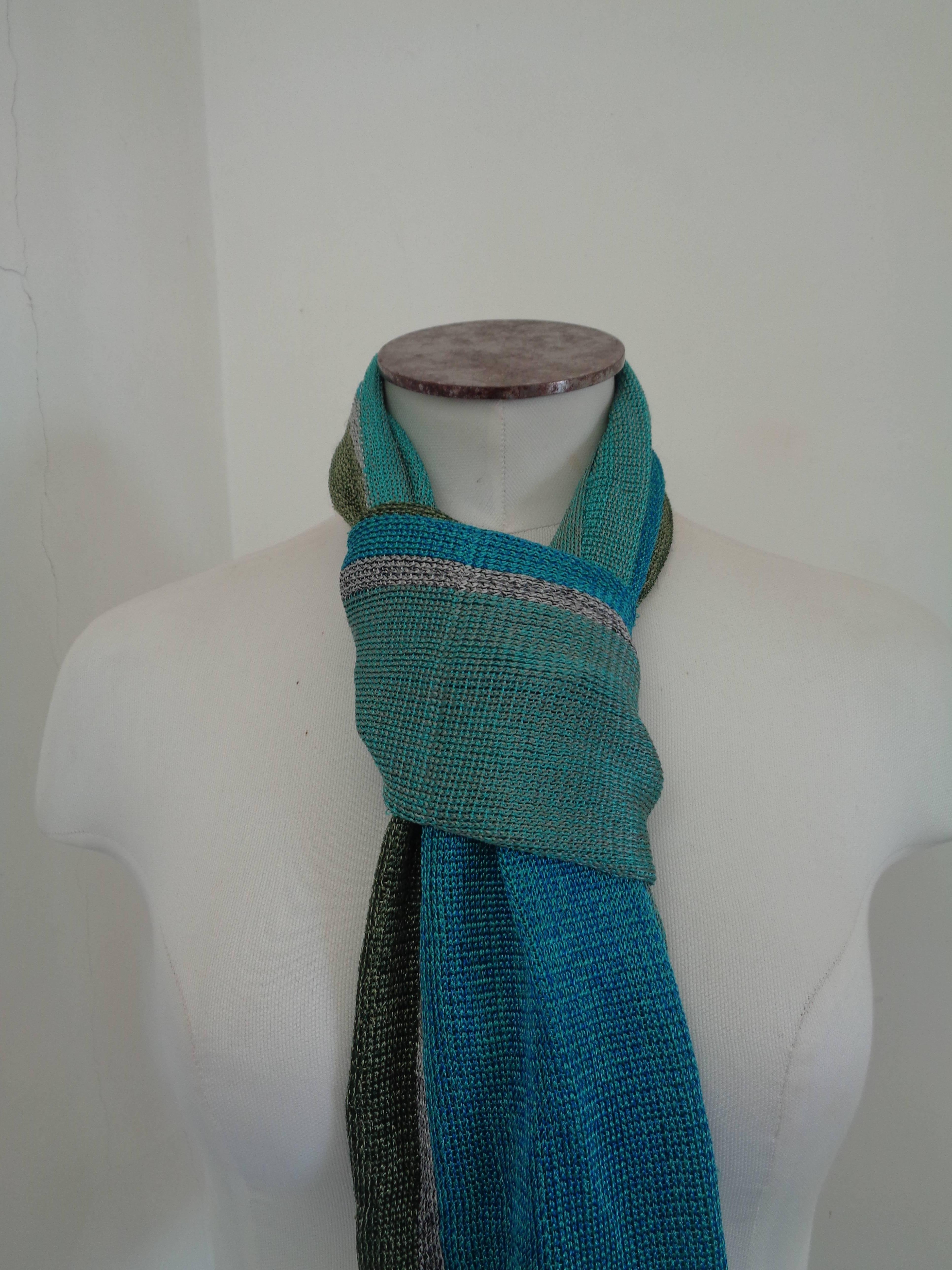 Missoni multicoloured Scarf

Totally made in italy

Composition: Viscose