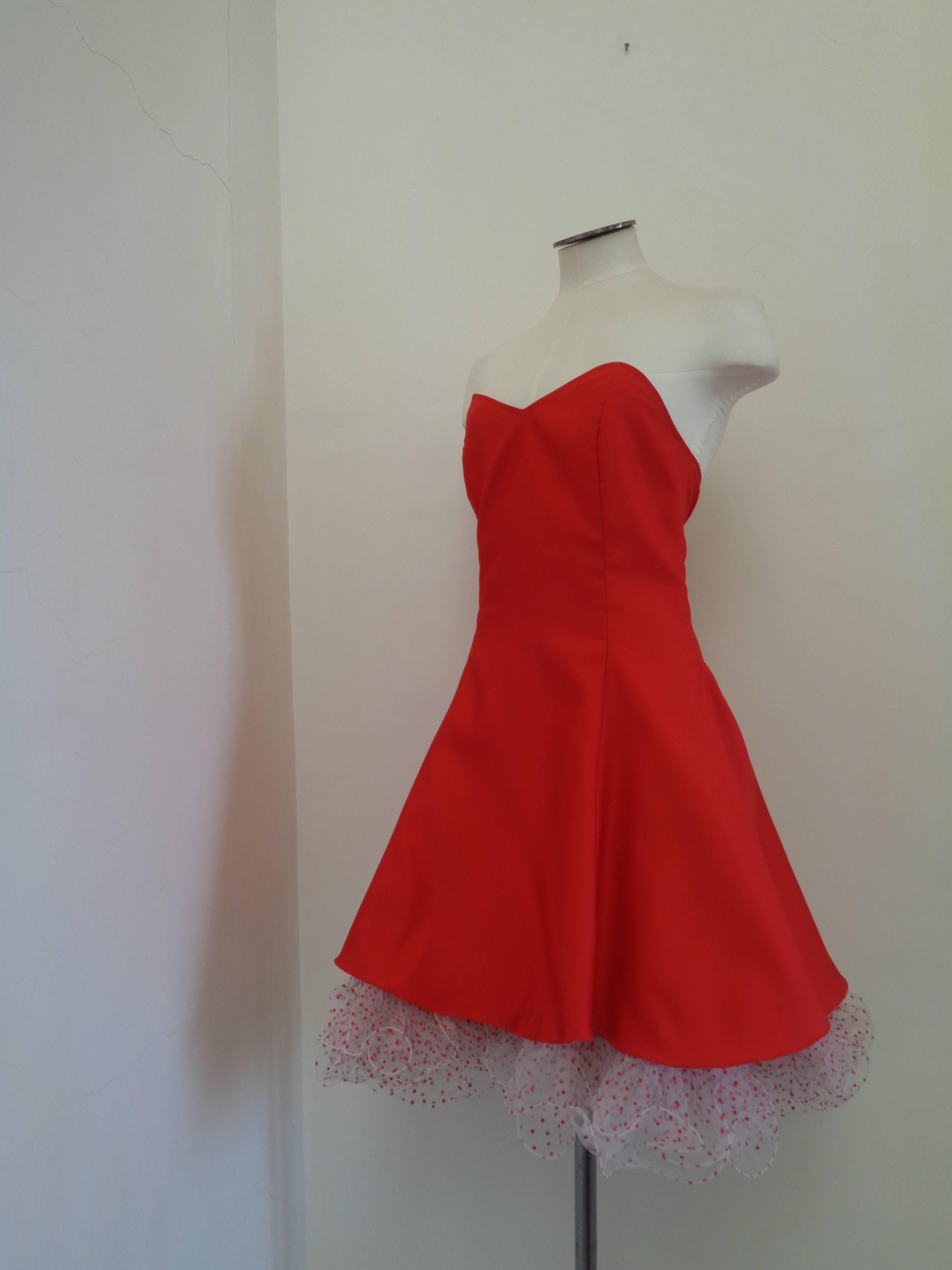 Vintage Red Minidress with pois volant In Good Condition In Capri, IT
