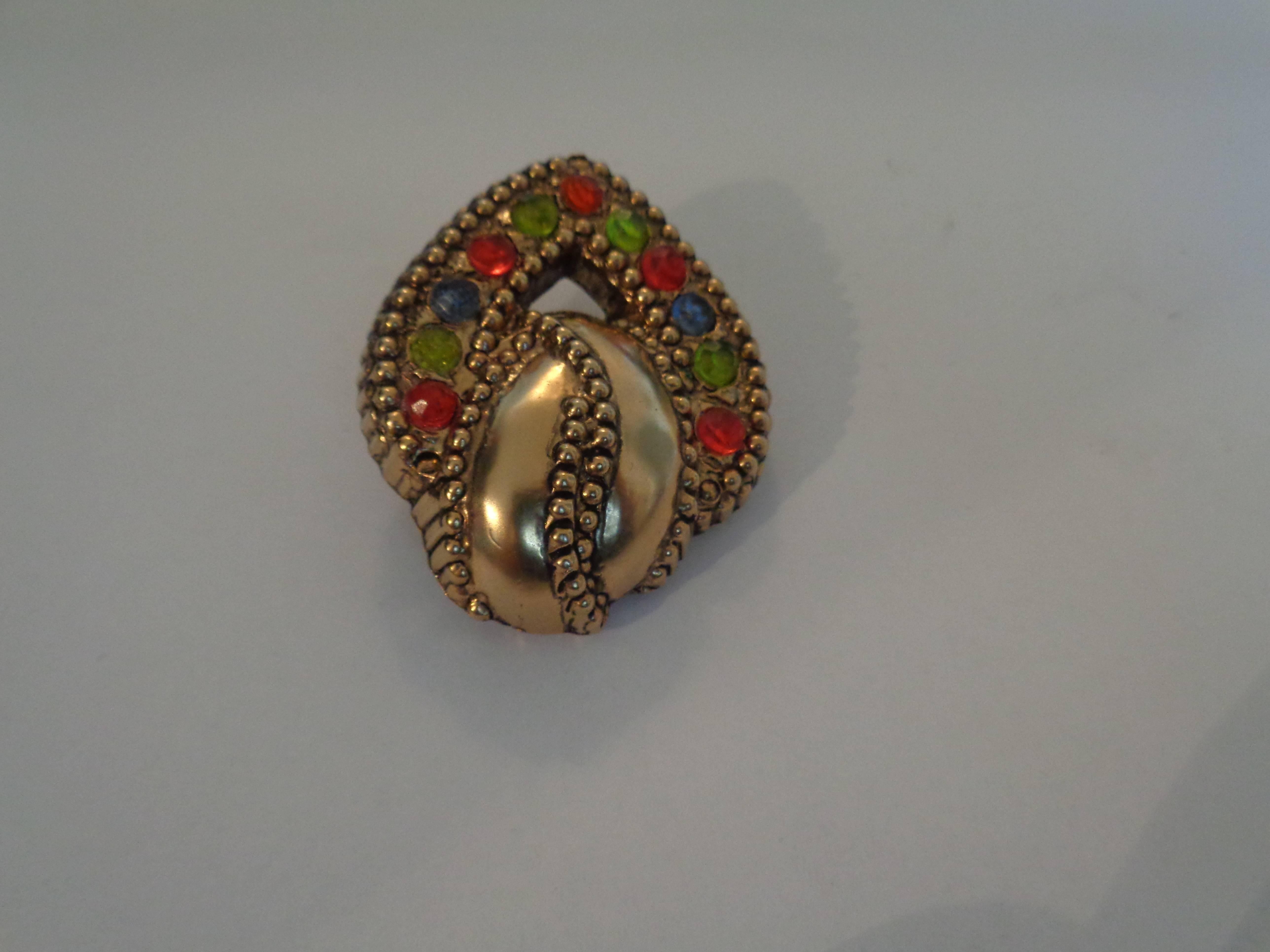 1970s Gold Tone Clip on earrings In Excellent Condition In Capri, IT