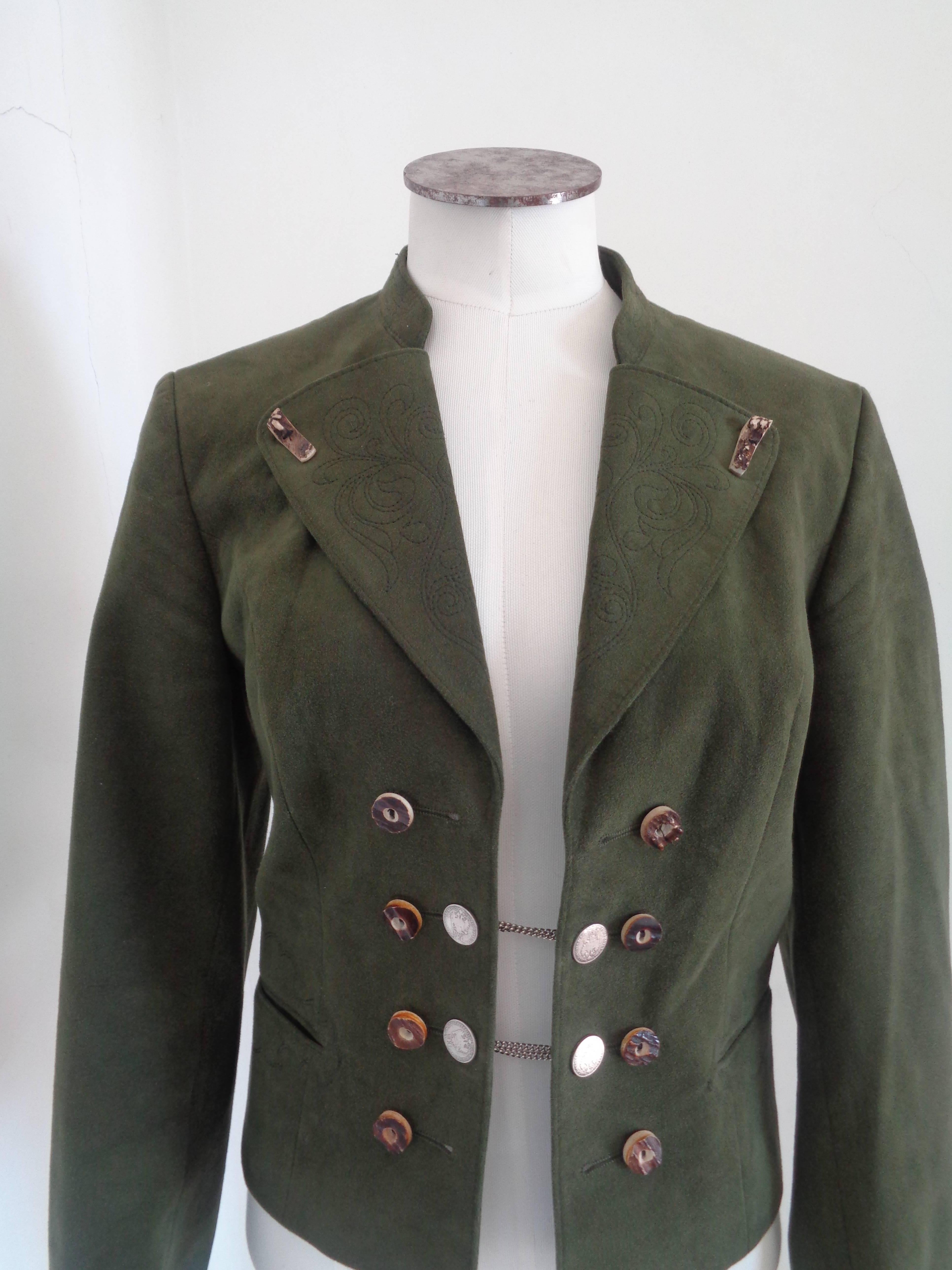 1980s Model Loden Frey Green Jacket

Totally made in austria for ther 25th year anniversary of the brand
Embellished with silver tone hardware

Composition: Viscose and others

