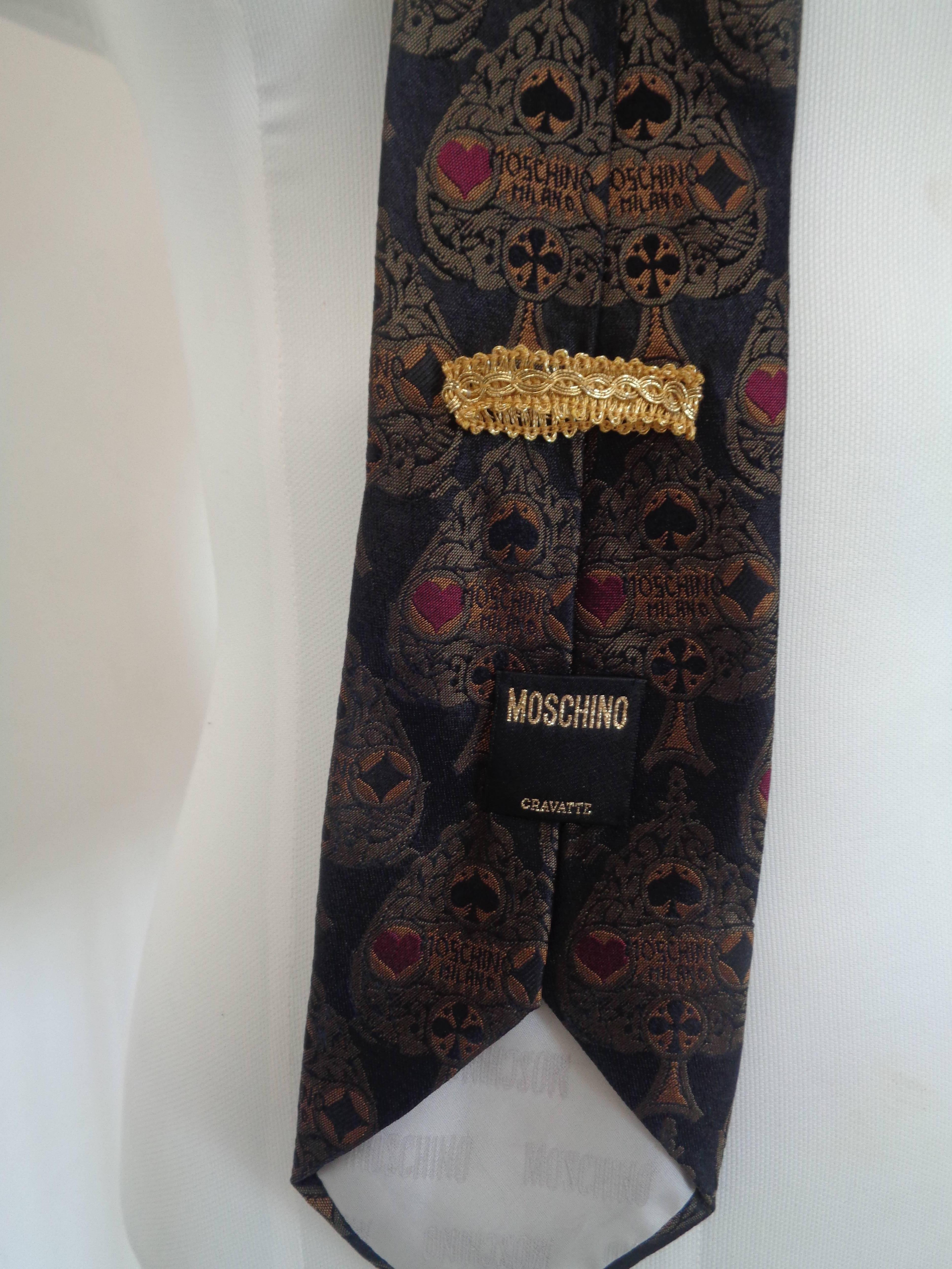 Moschino Vintage Silk Hearts Tie In Excellent Condition In Capri, IT