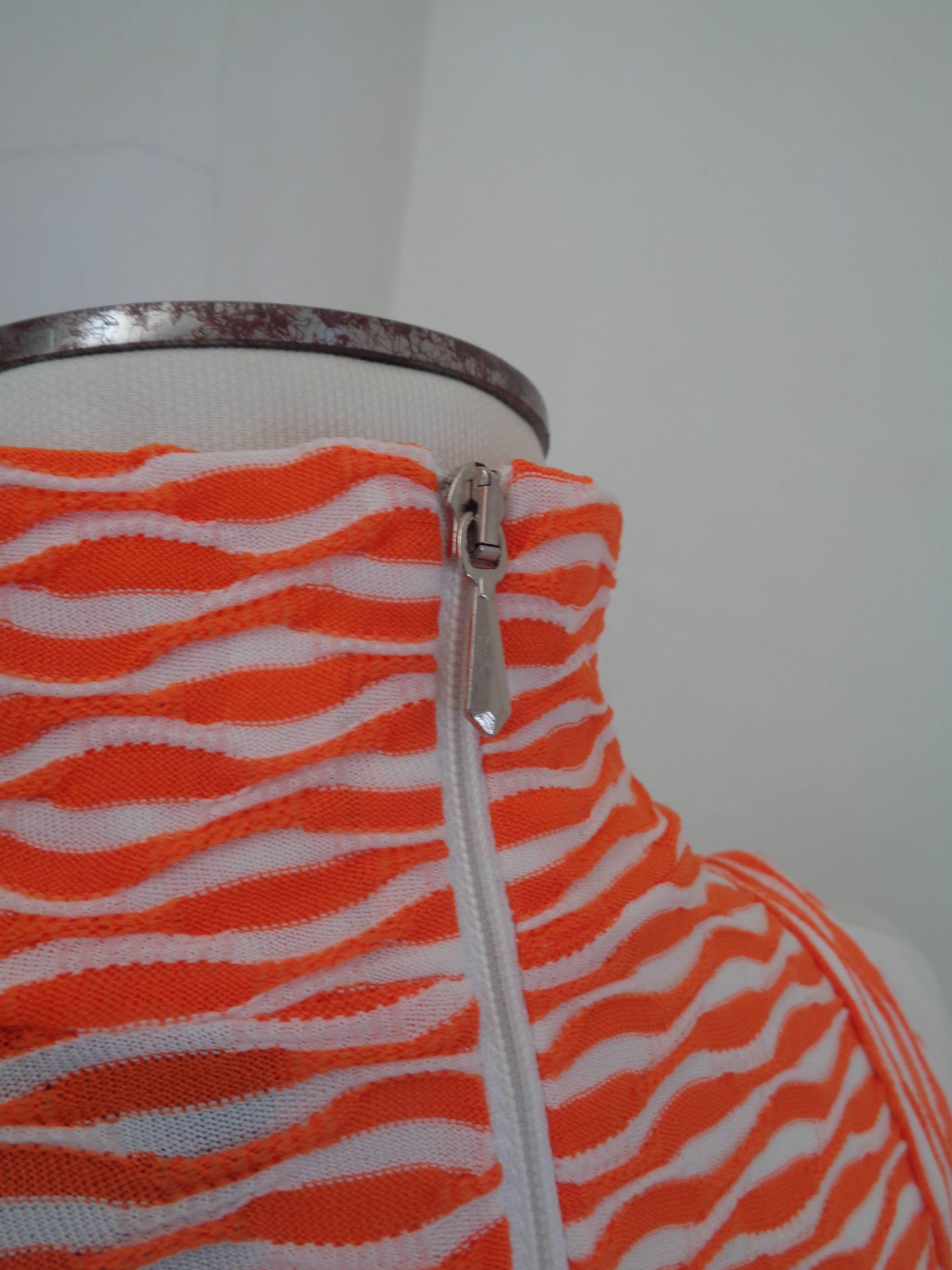 Versace Jeans Couture White Orange top In Excellent Condition In Capri, IT