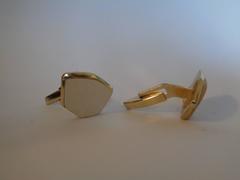1980s Gold tone  stone Cufflink