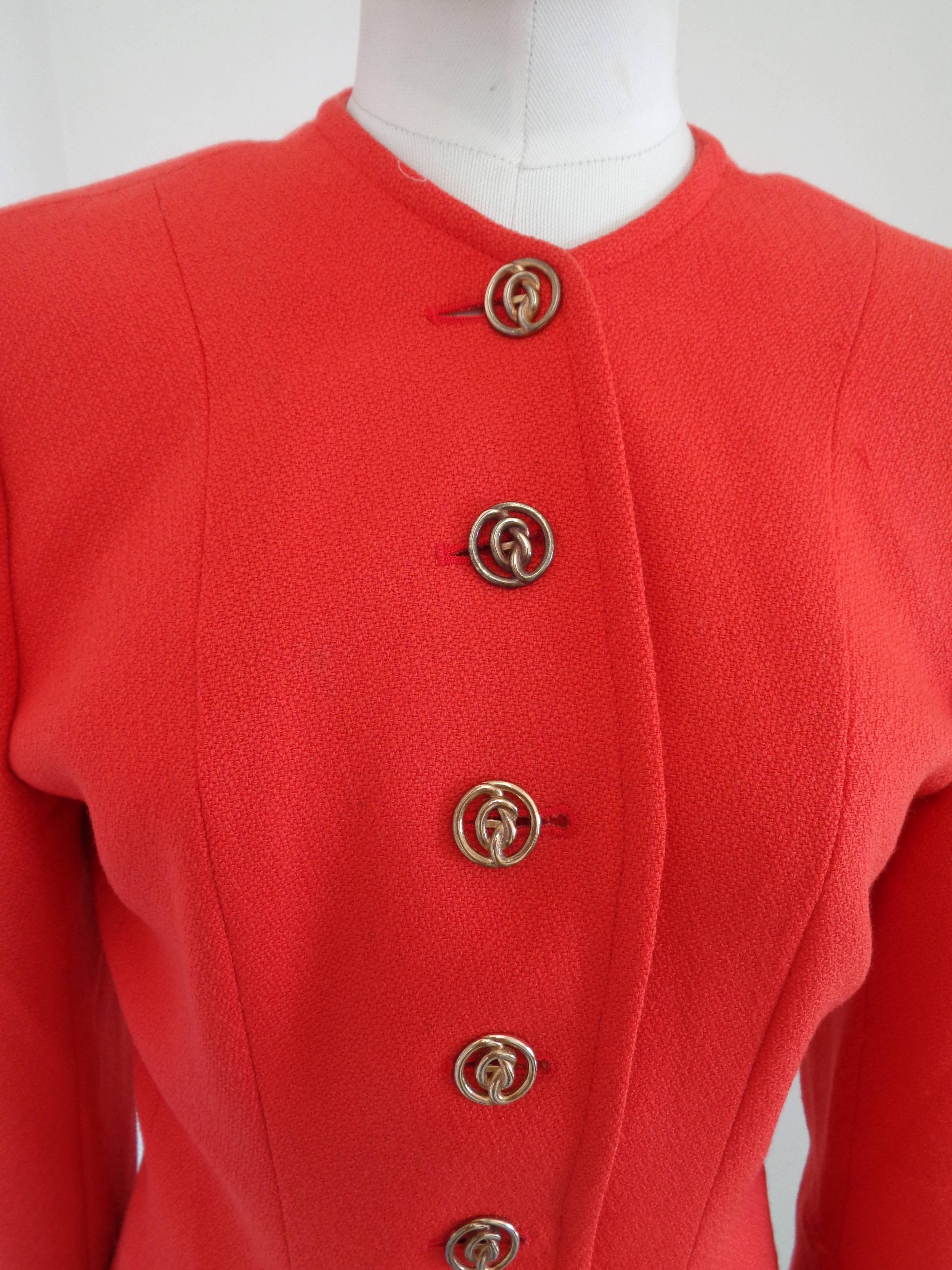 Yves Saint Laurent Red Wool Jacket

Totally made in italy in size 40

Composition: Wool

Gold tone bottons