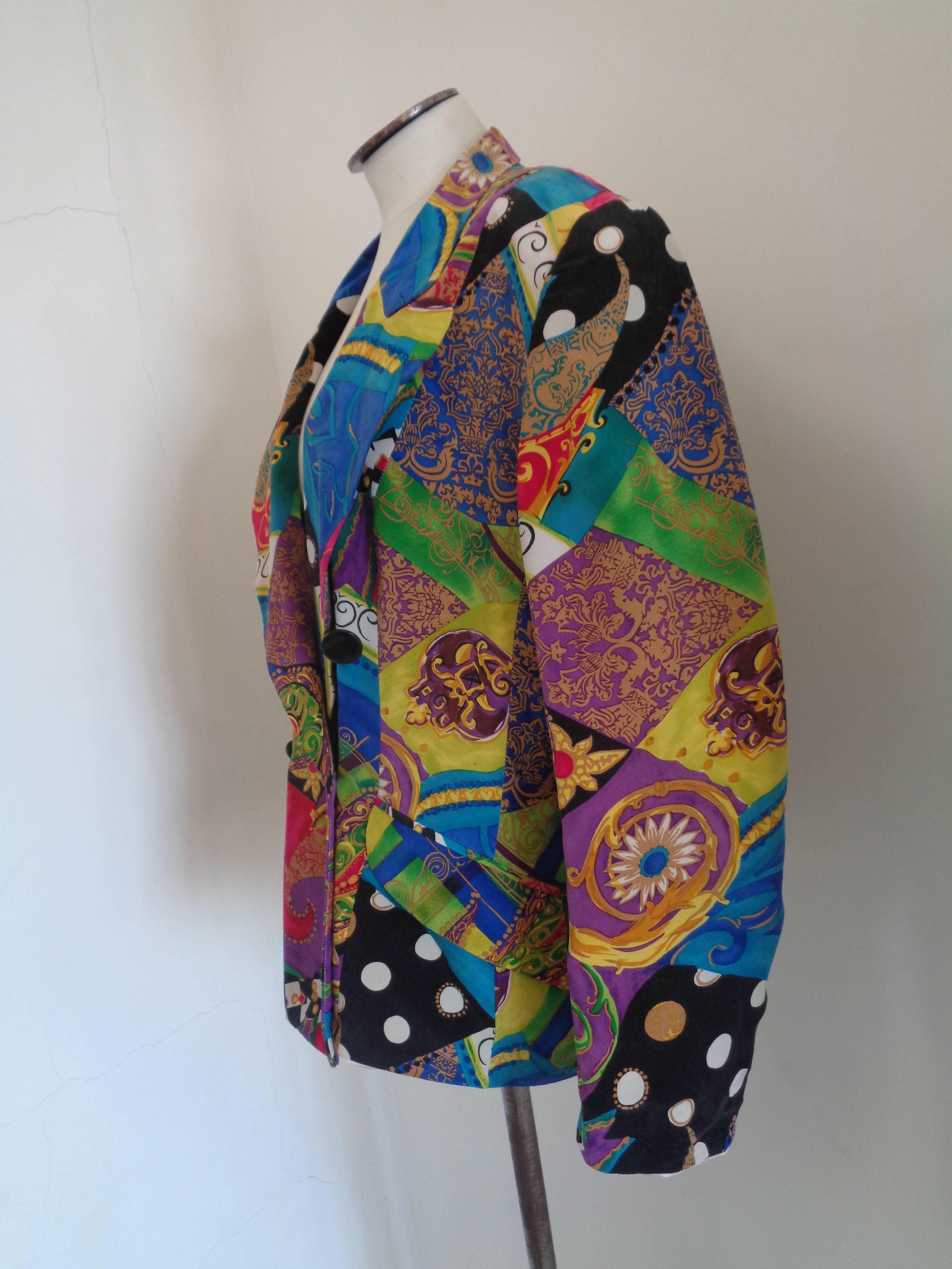 Veste vintage multicolore Cm By Pabst

Totalement fabriqué en Italie en taille 44

Composition : acétate