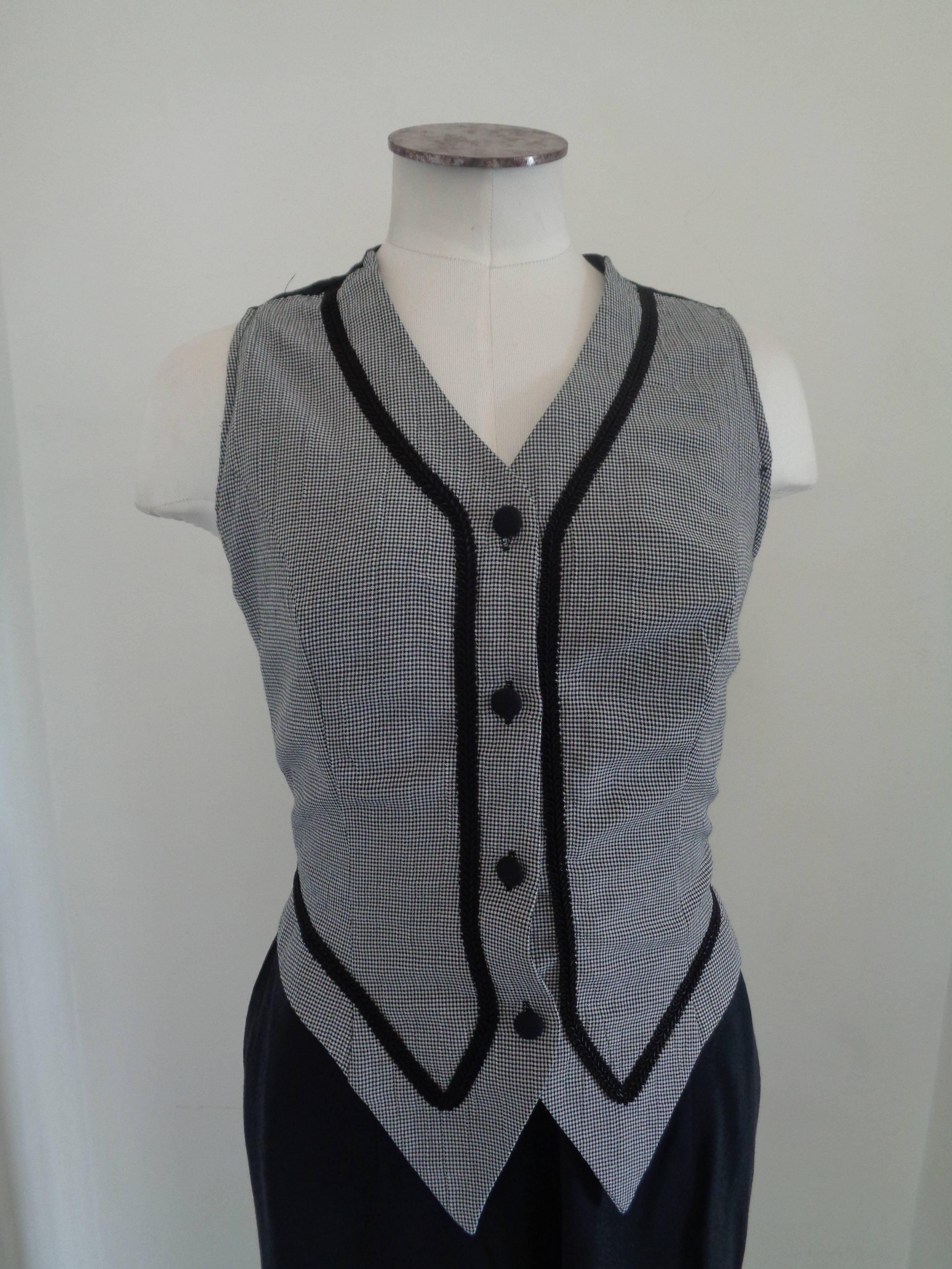 1970s Vintage Black and Grey Gilet Pants Jumpsuit 

Totally made in italy in size 42