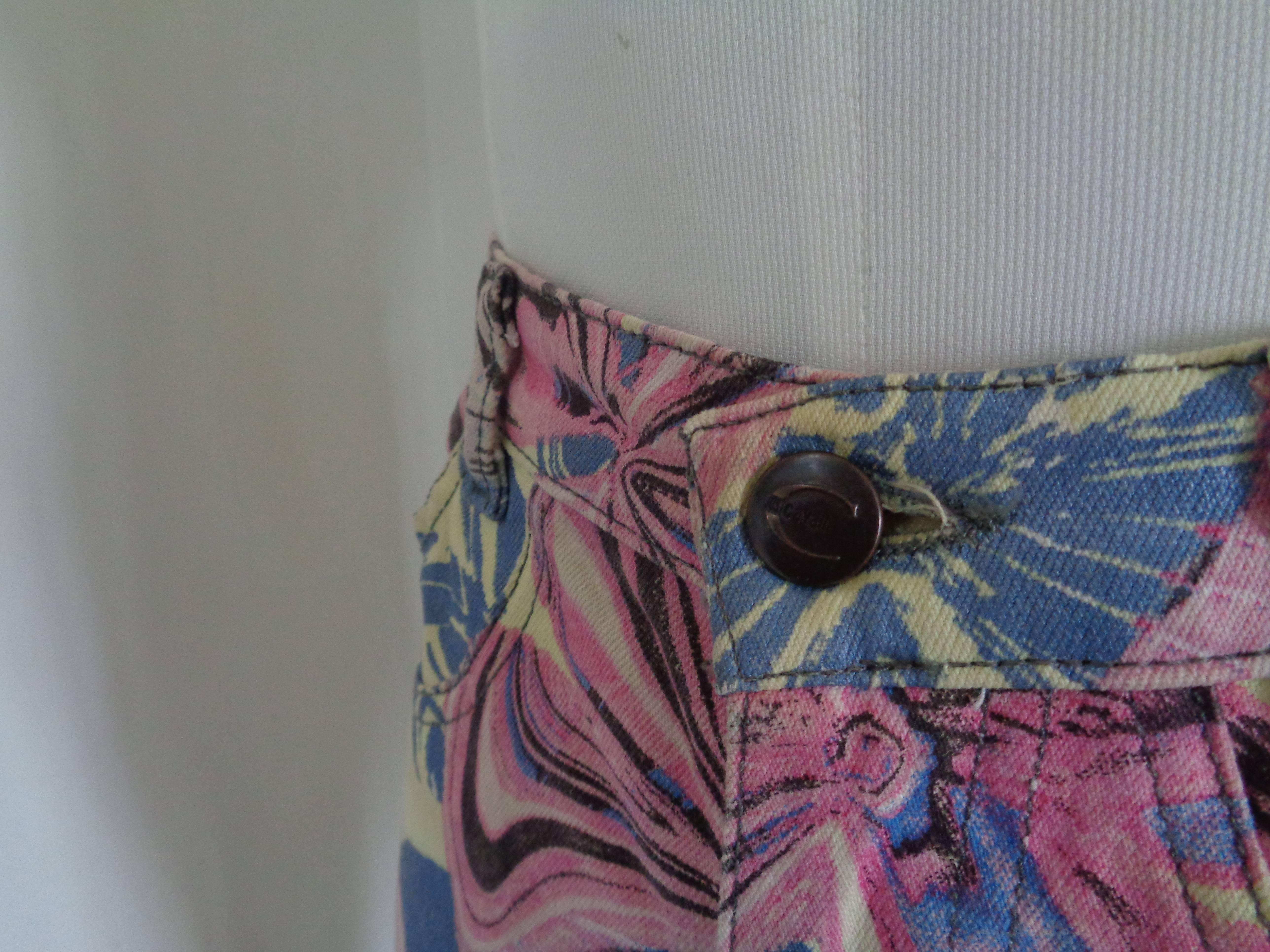 Just Cavalli Light Yellow Pink Light Blu Trousers
Totally made in italy