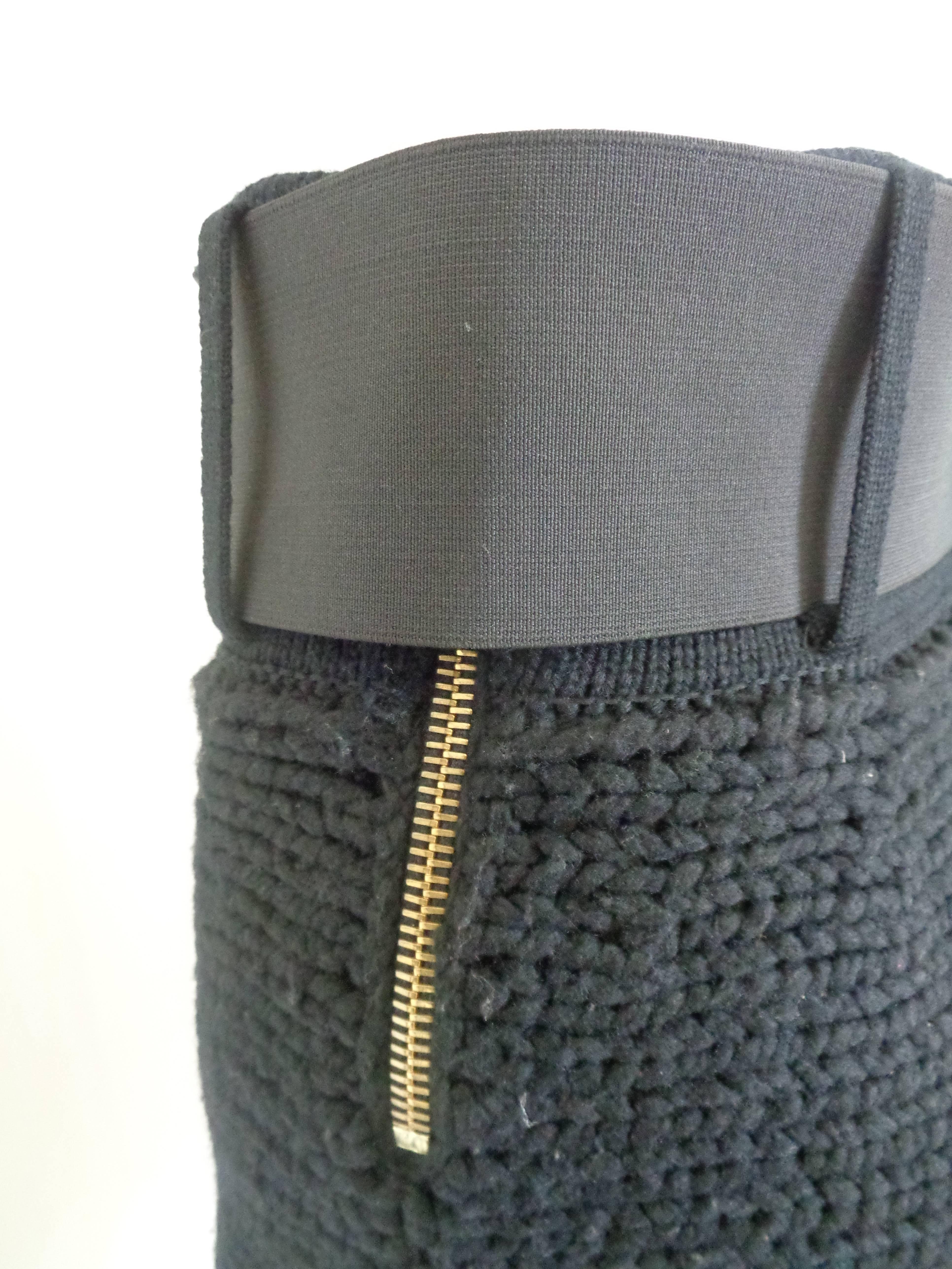 Hubo Boss Black Wool Knit Skirt with Belt In Excellent Condition In Capri, IT