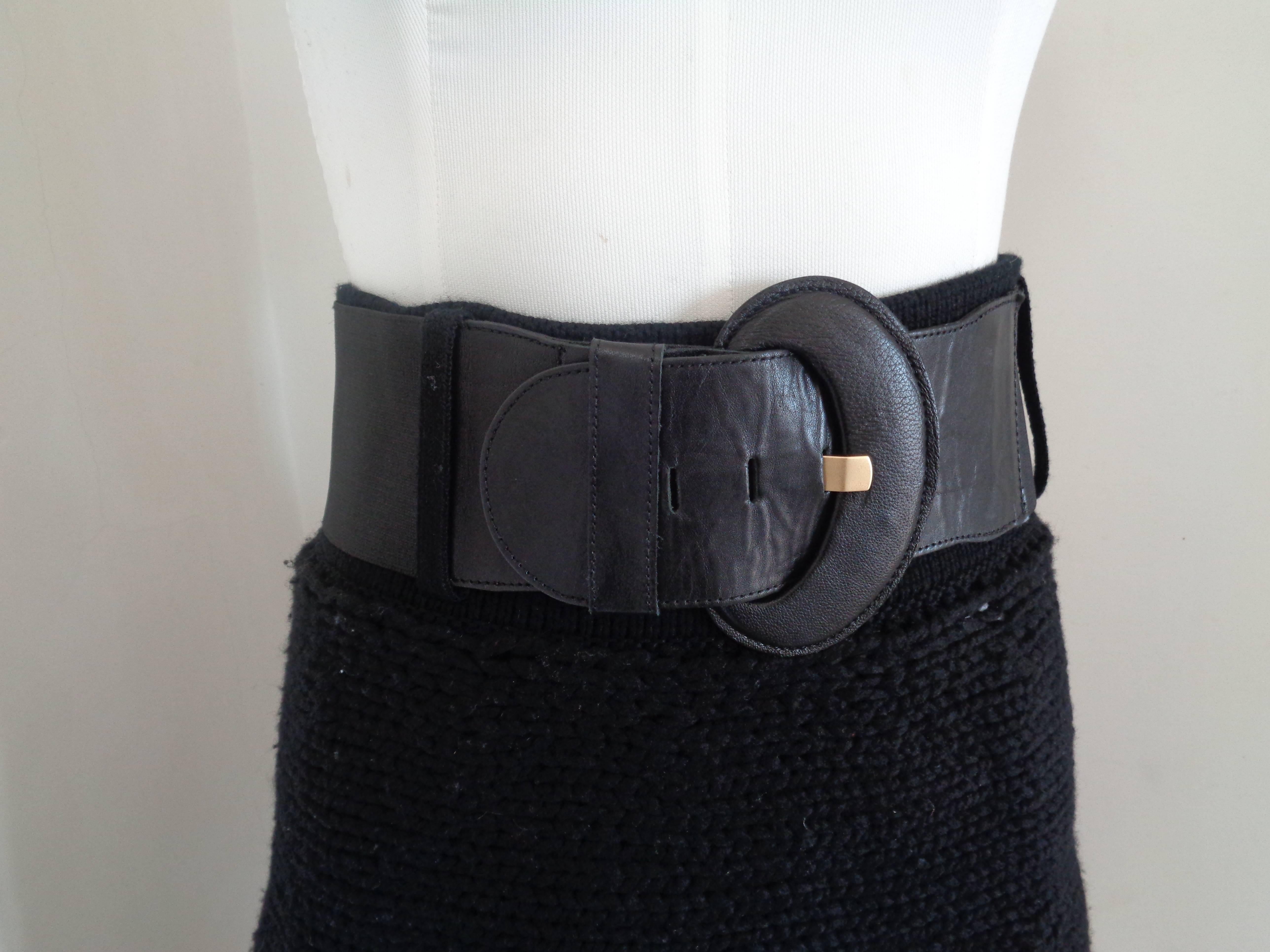 Hubo Boss Black Wool Knit Skirt with Belt

totally made in italy in size M

Elastic Waist