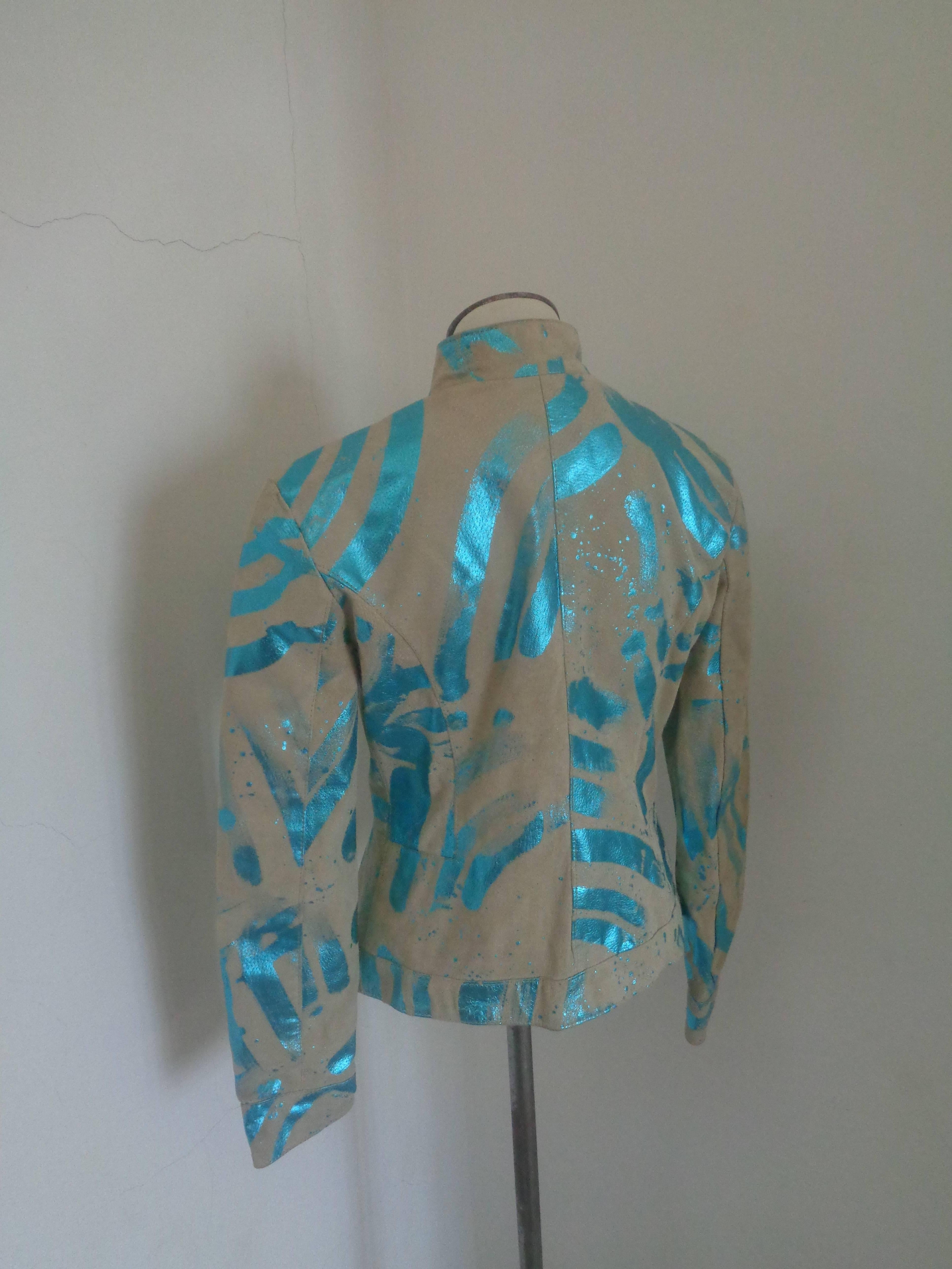 Vintage Beije Turquoise print Leather Jacket

Totally made in italy in size S 