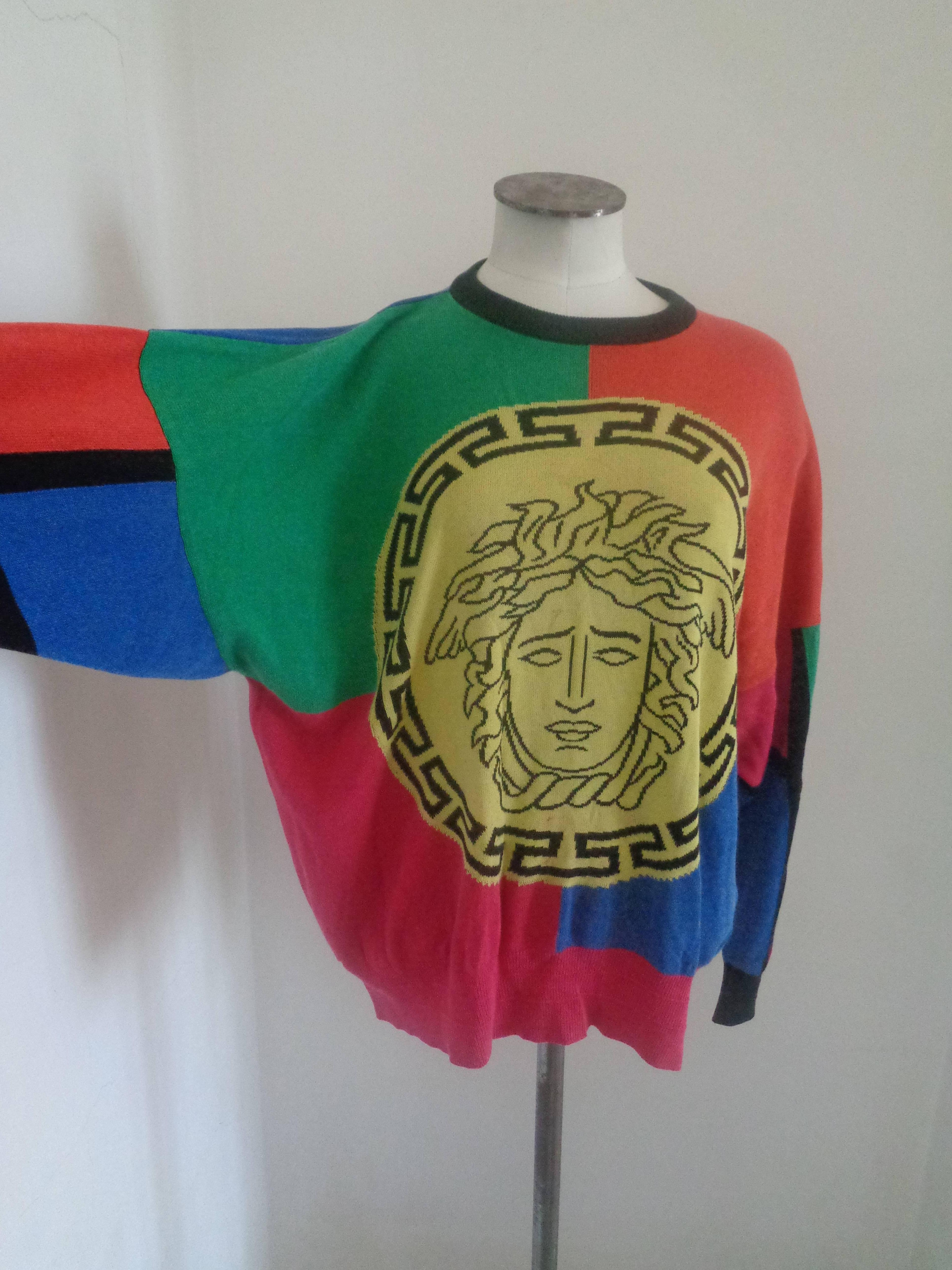 Versace Medusa Logo multicolour Shirt

totally made in italy in size L 