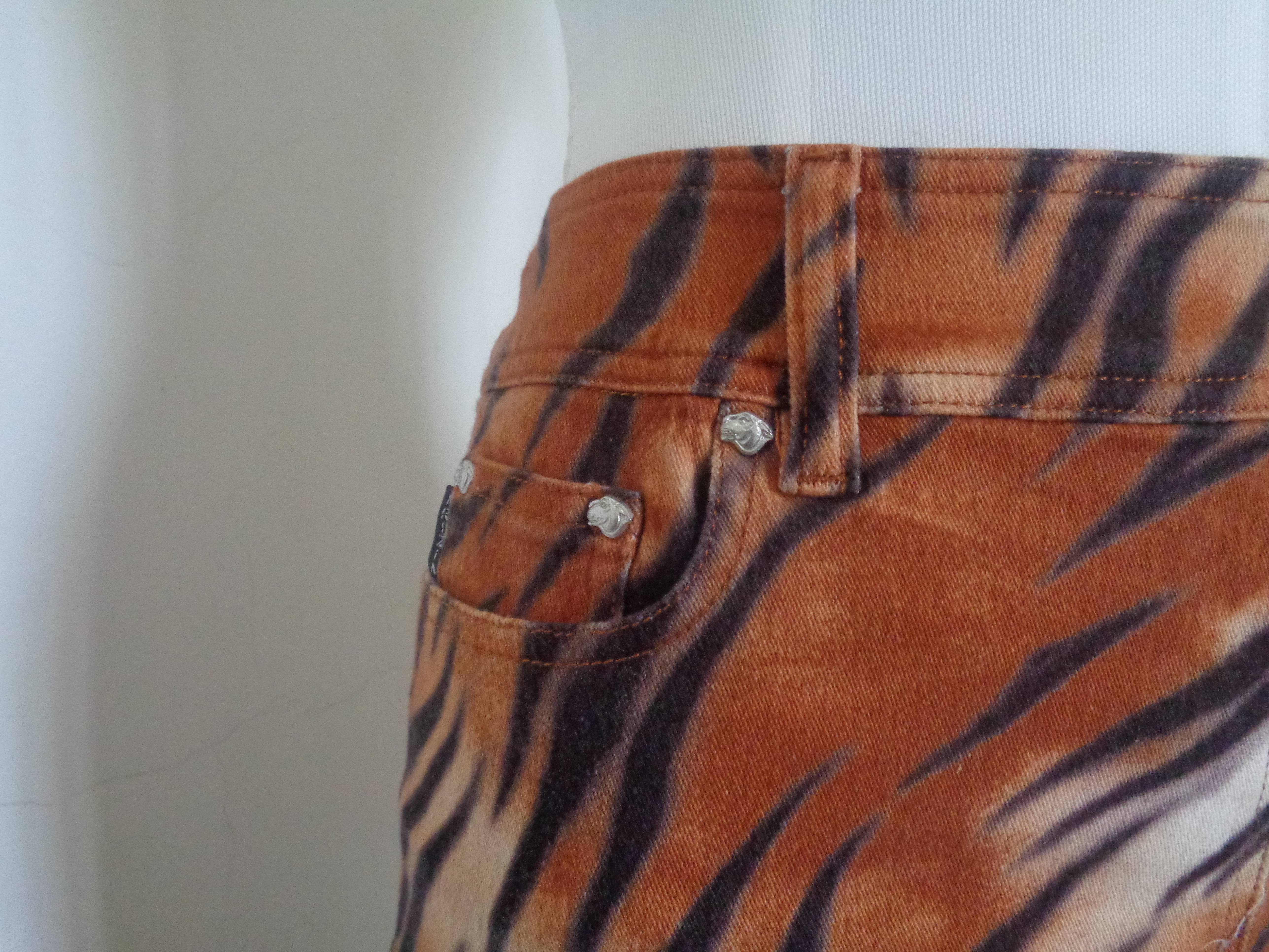1980s Krizia Multicoloured Cotton Skirt
Size 44