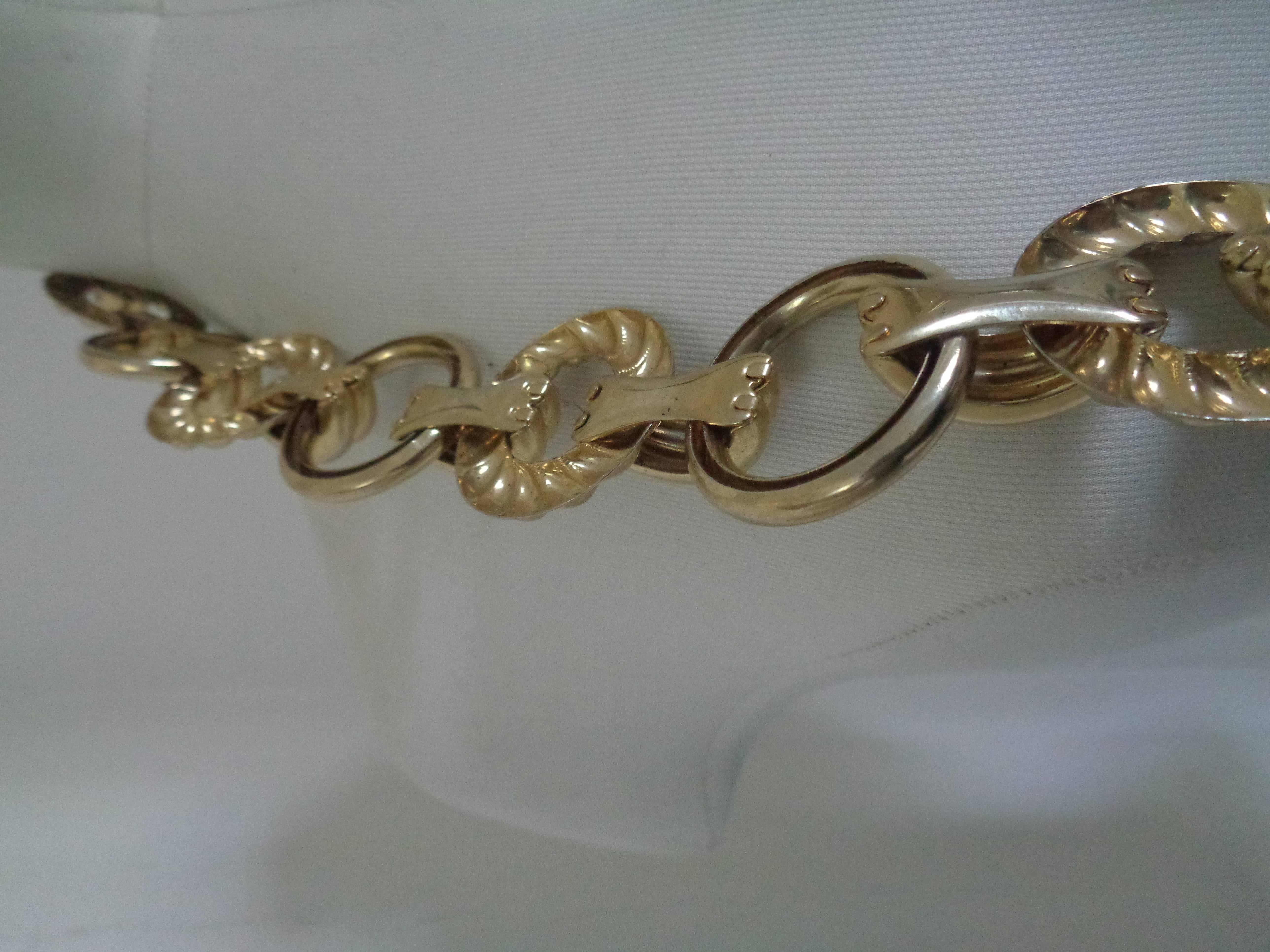 Women's or Men's Vintage gold tone necklace For Sale