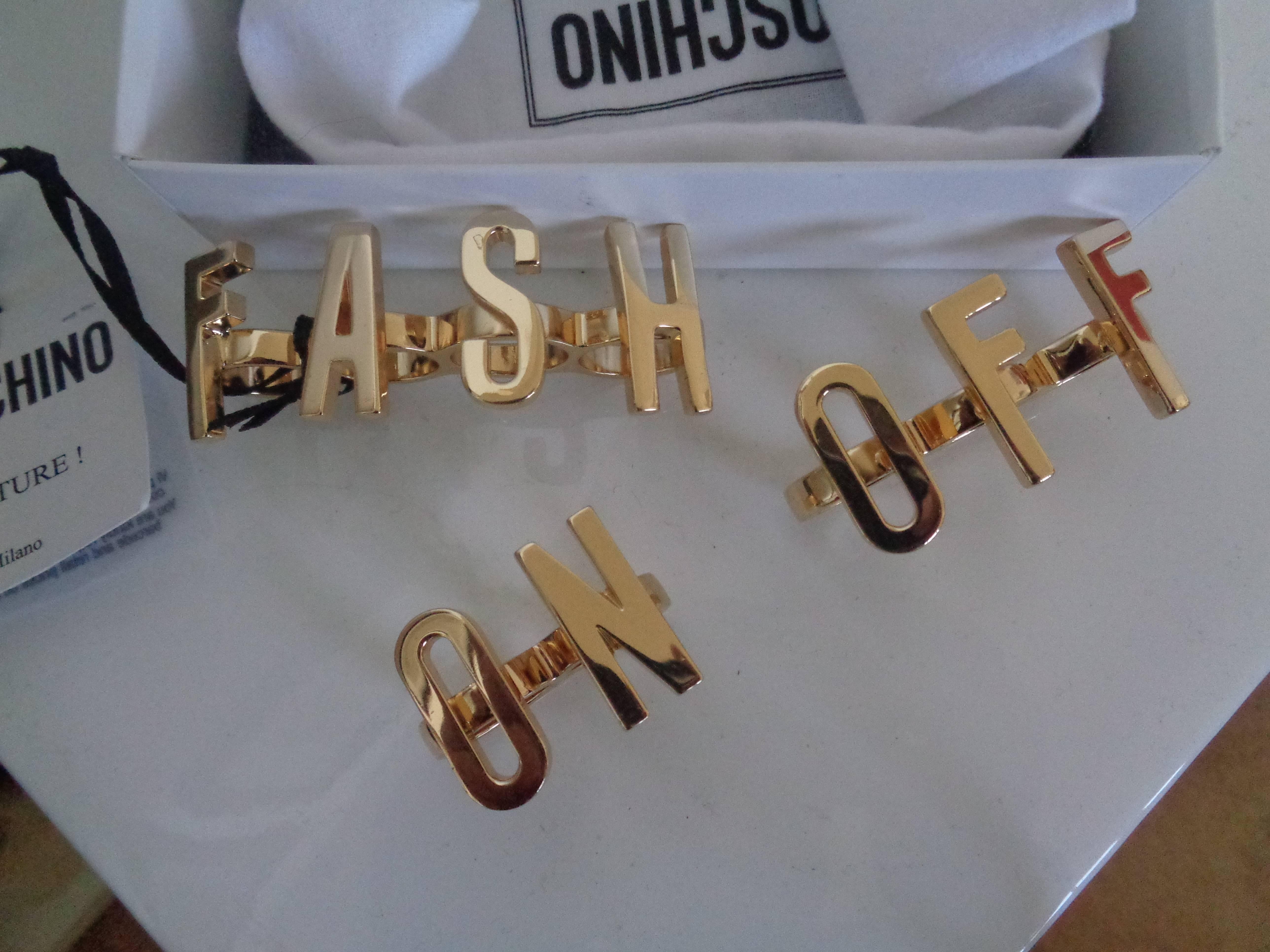 Women's or Men's Moschino Fash On Off Rings