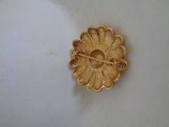 Vintage flower daisy Brooch - pin