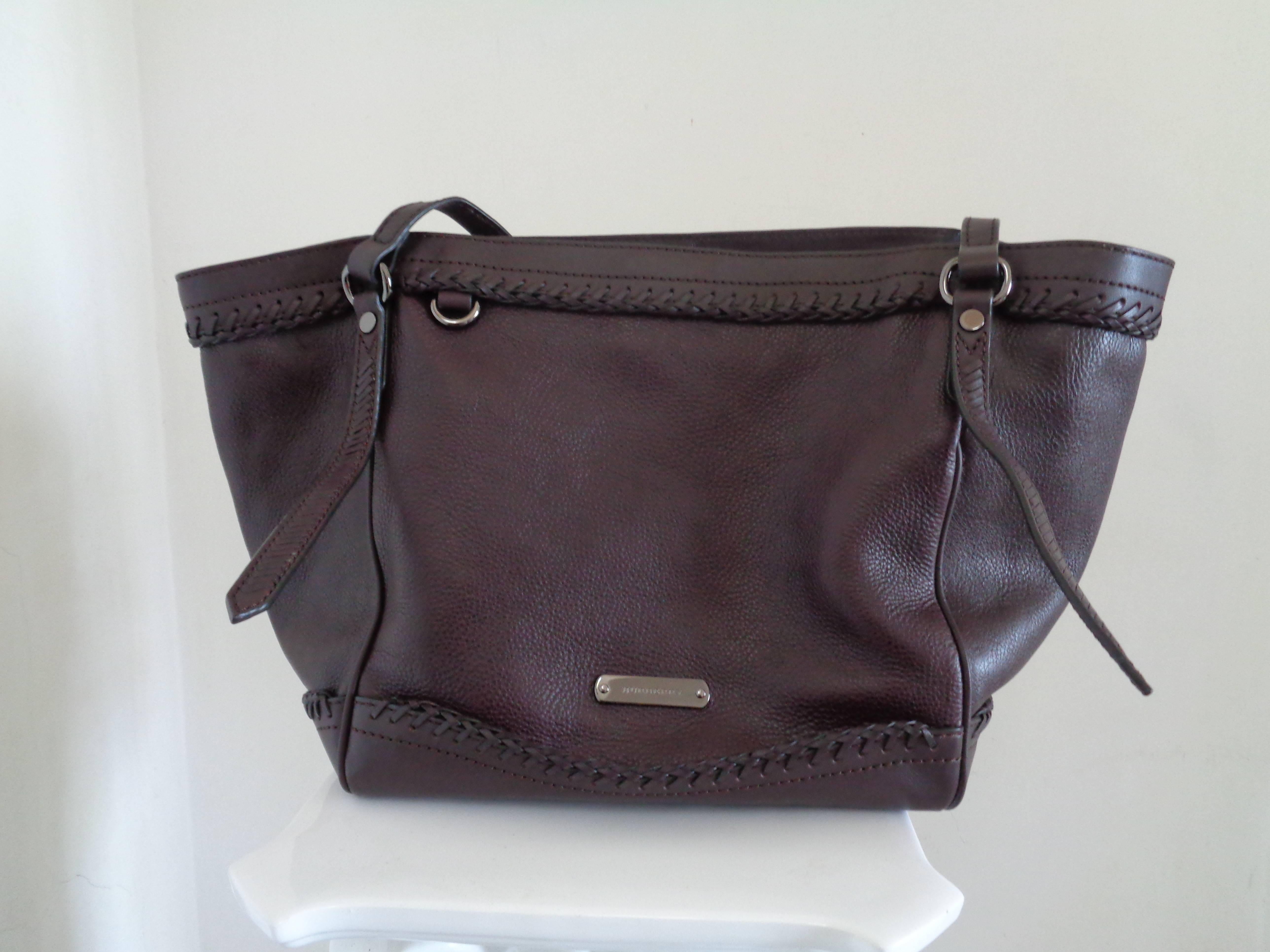 Burberry Dark Brown Leather Shoulder Bag

Totally made with calf leatheri n China by Burberry still with tags