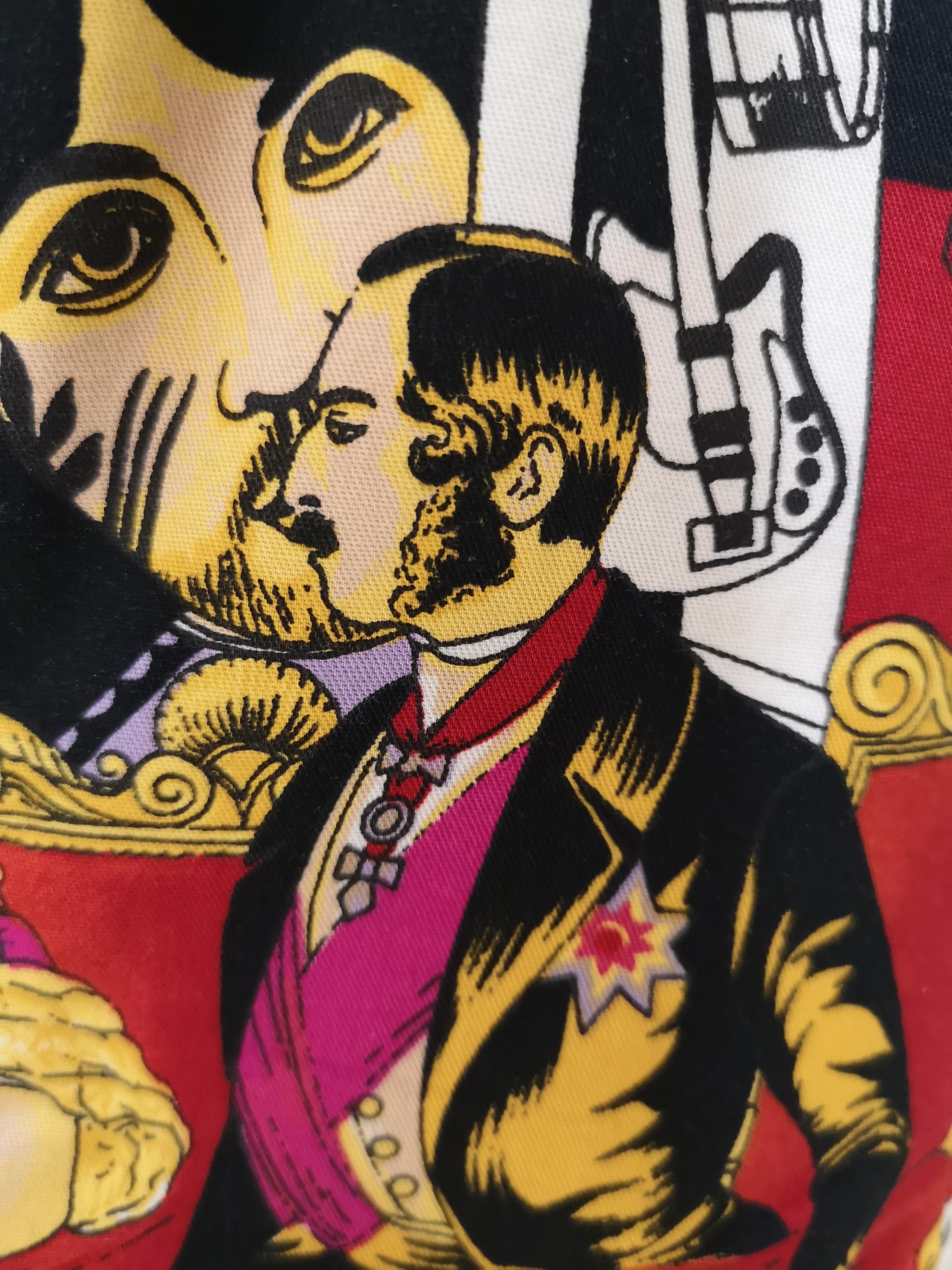 Gilet The Beatles anni '90 di Versace in vendita 5