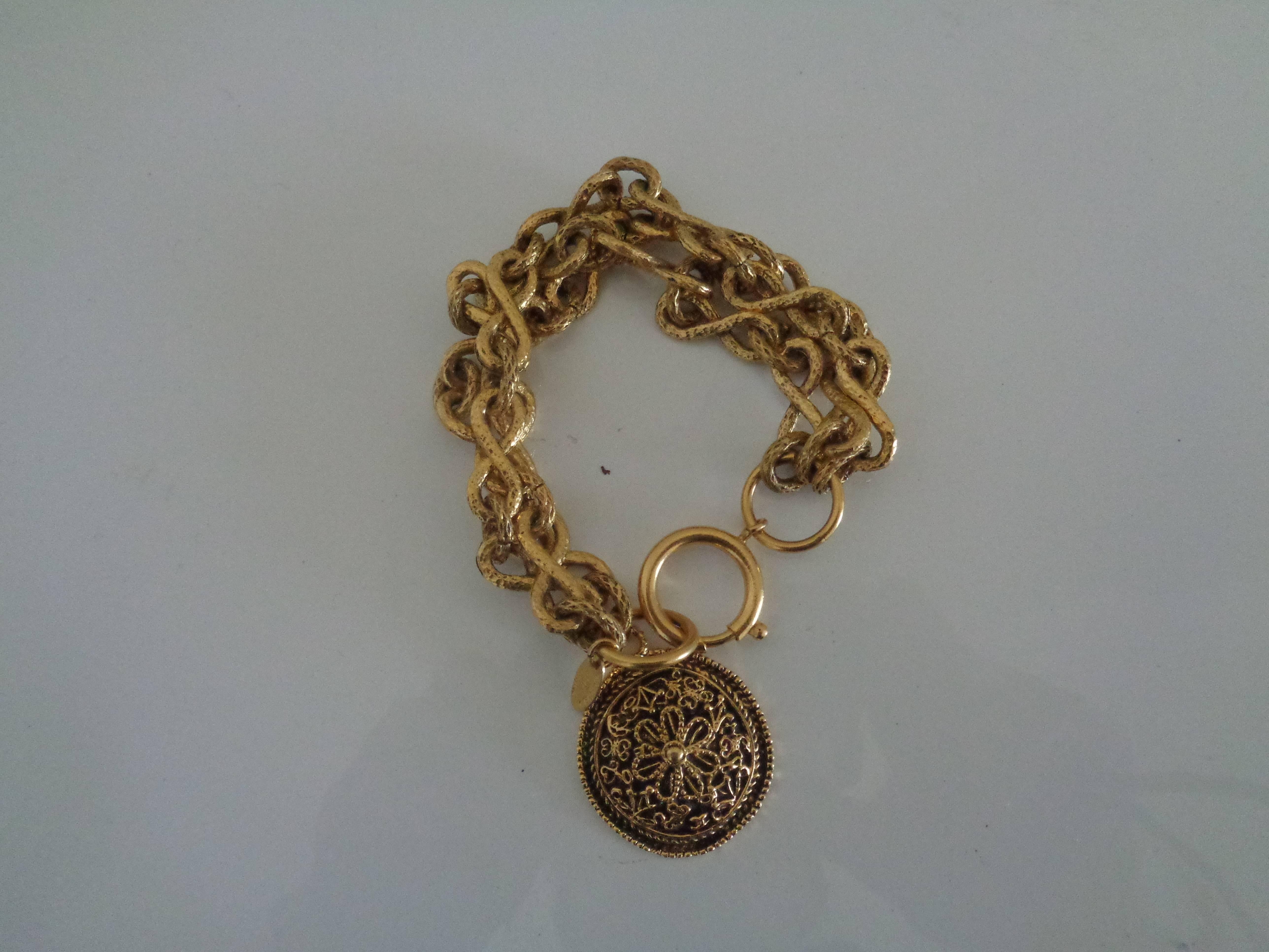 Chanel Gold tone with round Pendant Bracelet 1