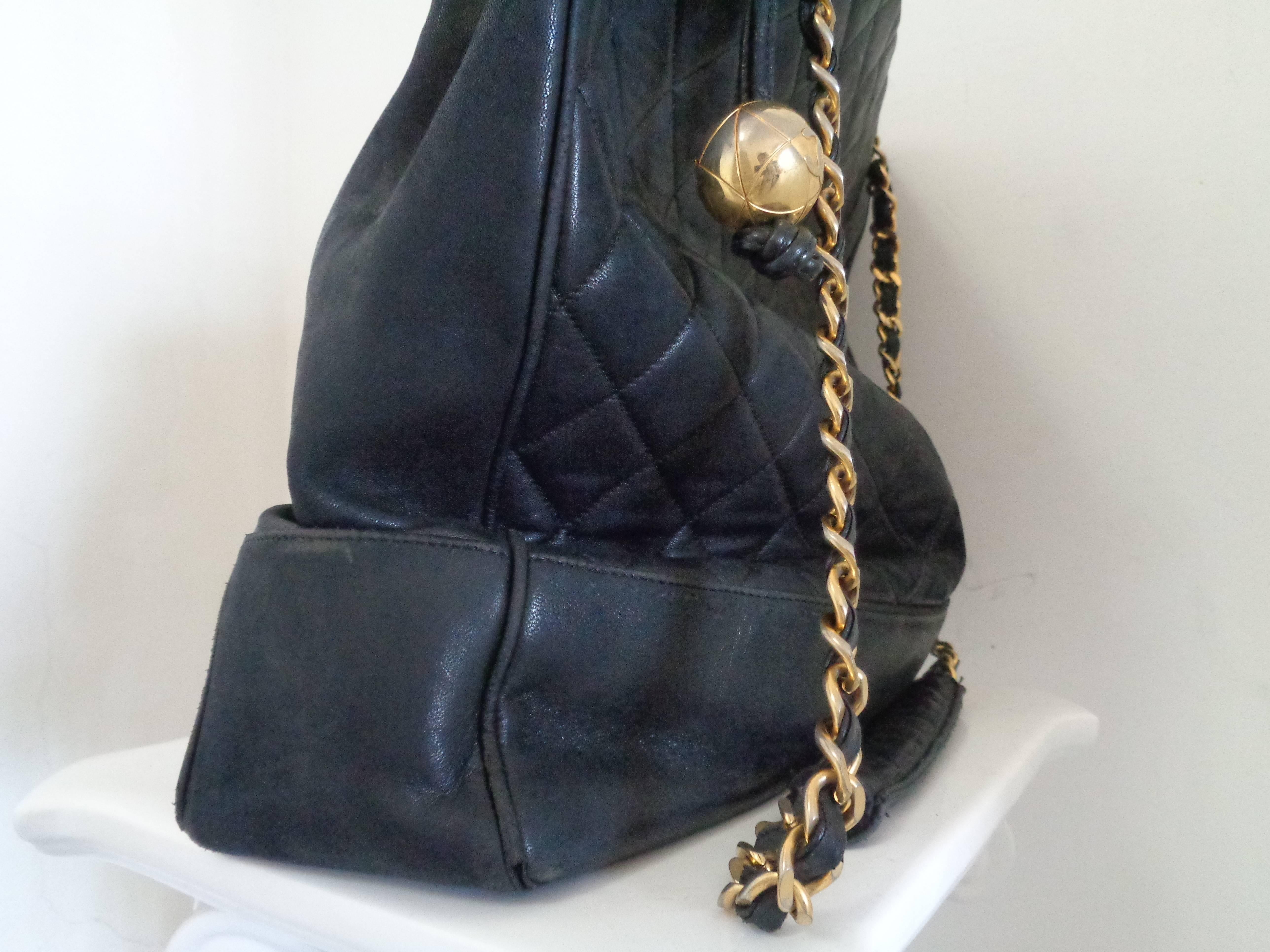 Black 1980s Chanel black leather Shoulder Bag