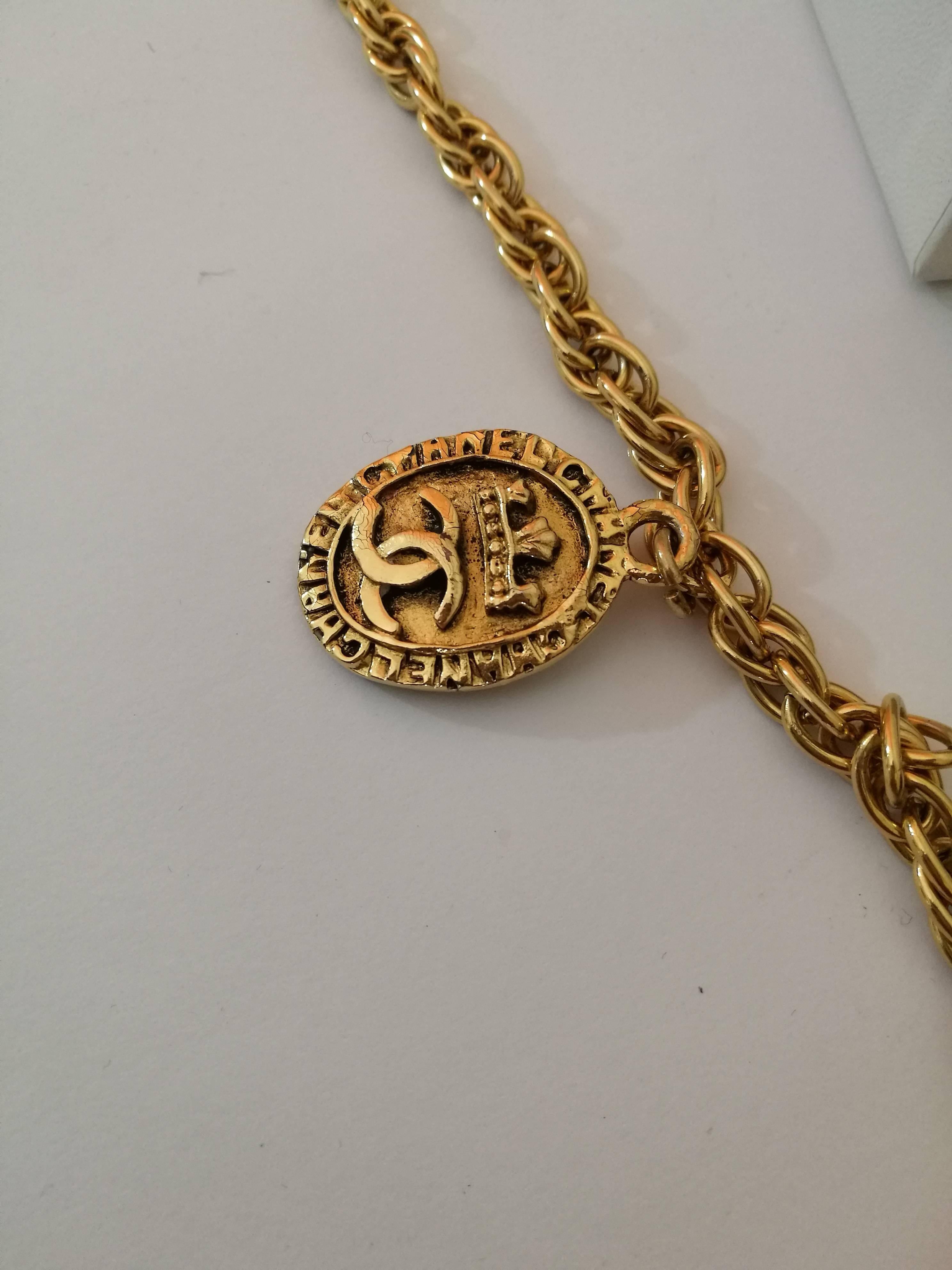 Chanel Gold Tone with CC crown pendants In Good Condition In Capri, IT
